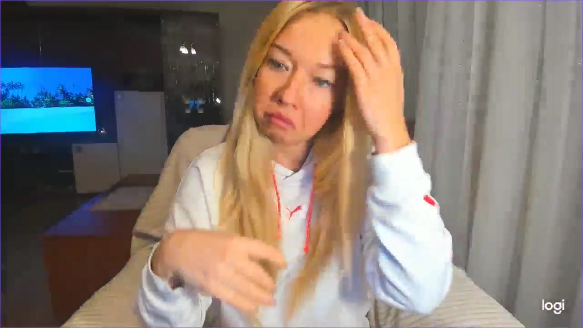 Gallery image thumbnail from FlamingoDream's myfreecams stream on, 01/17/2025, 24:42 image 6 of 20