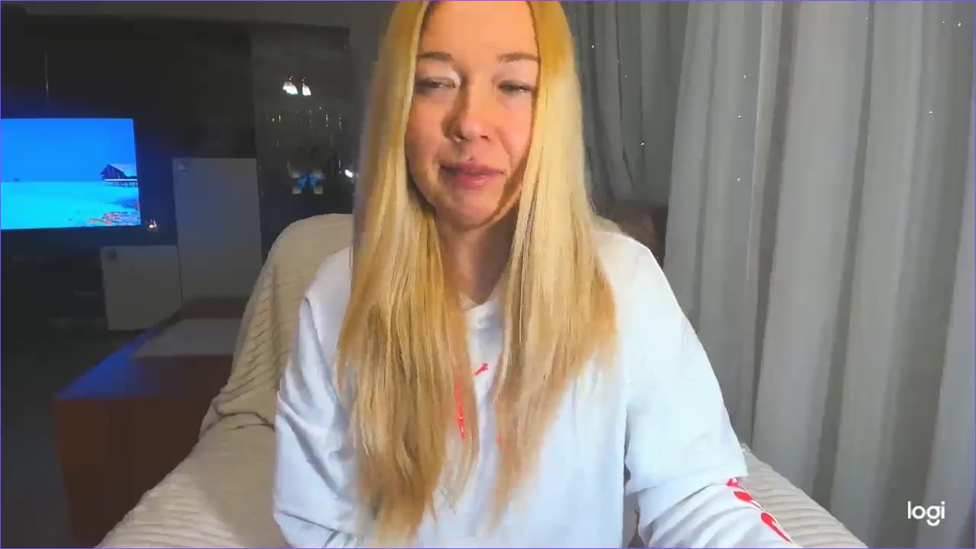 Gallery image thumbnail from FlamingoDream's myfreecams stream on, 01/17/2025, 04:47 image 12 of 20