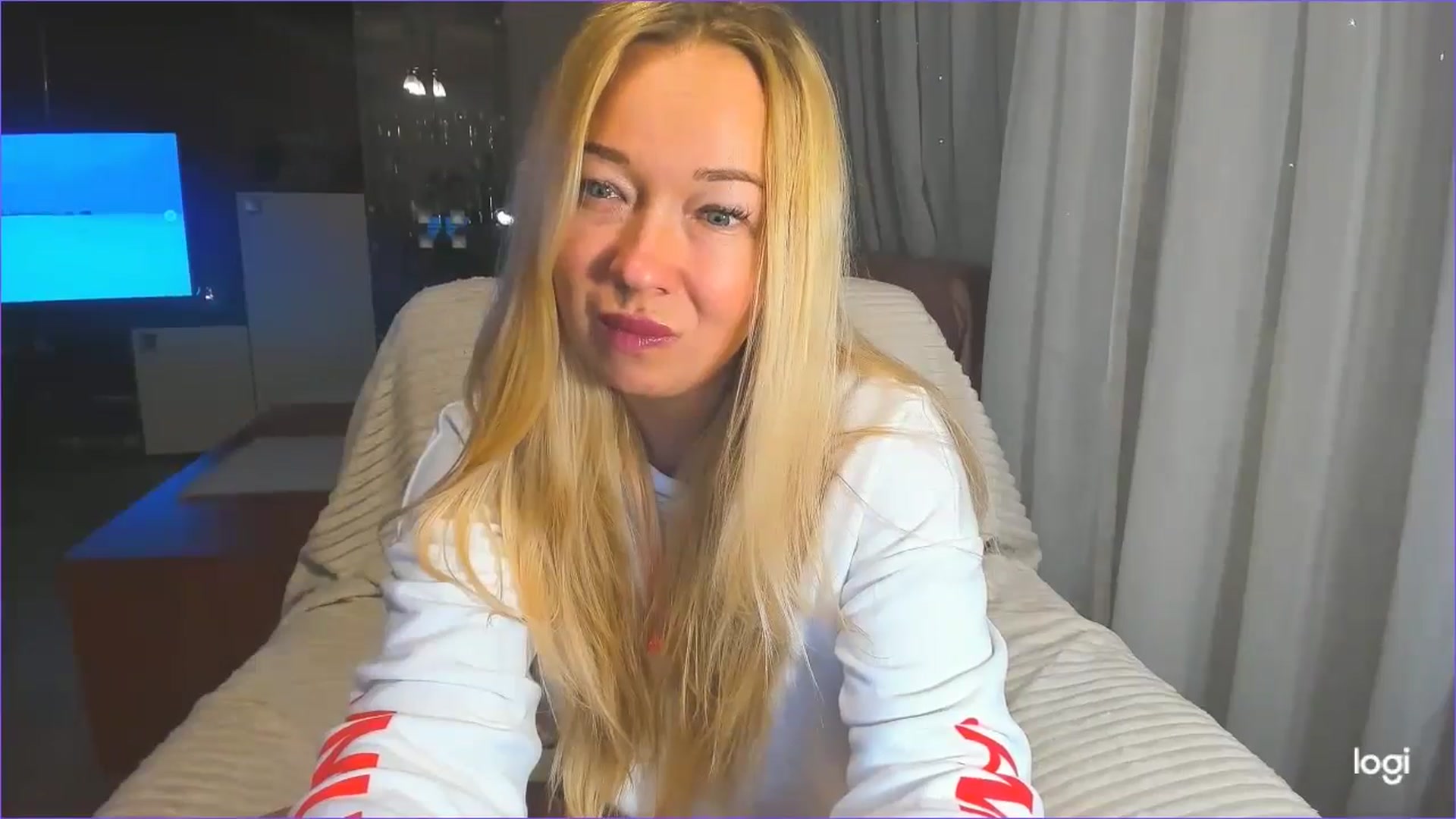 Gallery image thumbnail from FlamingoDream's myfreecams stream on, 01/17/2025, 04:47 image 2 of 20