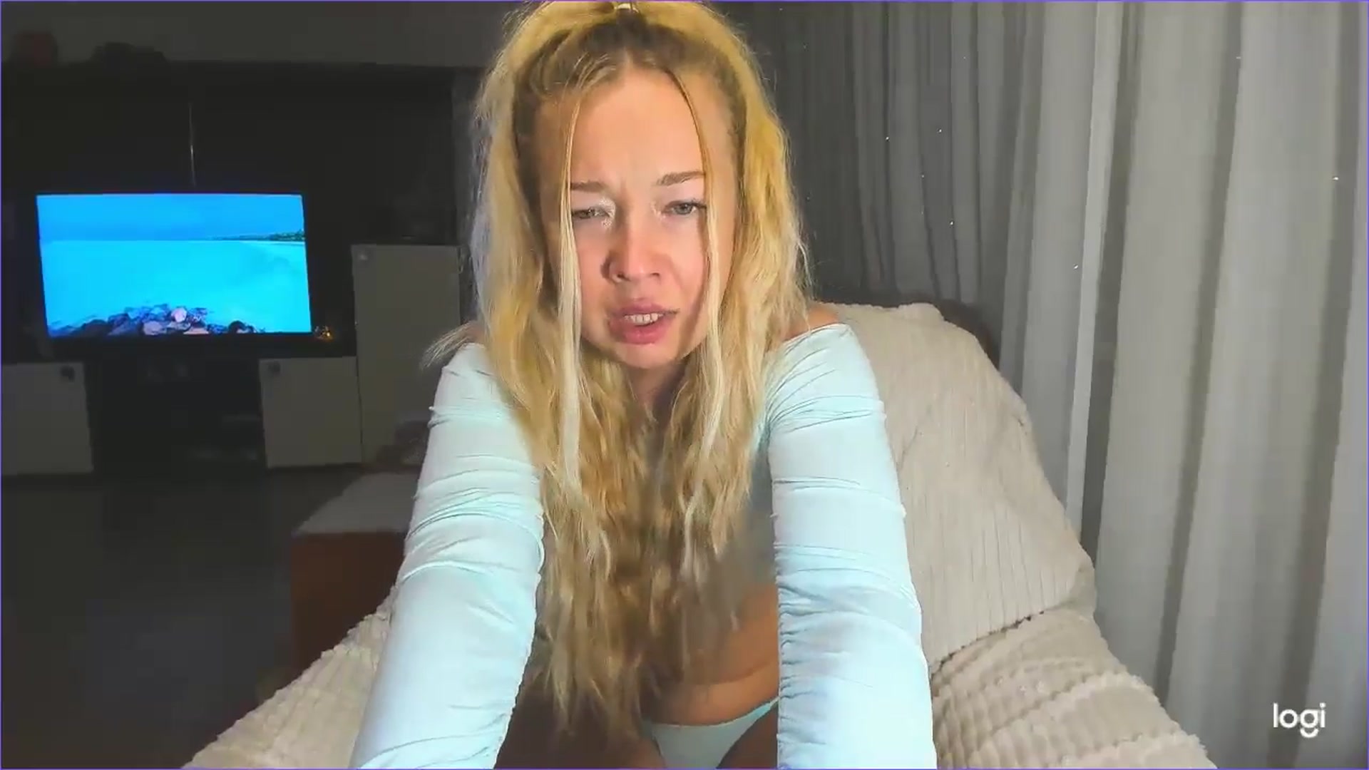 Gallery image thumbnail from FlamingoDream's myfreecams stream on, 01/20/2025, 23:24 image 10 of 20