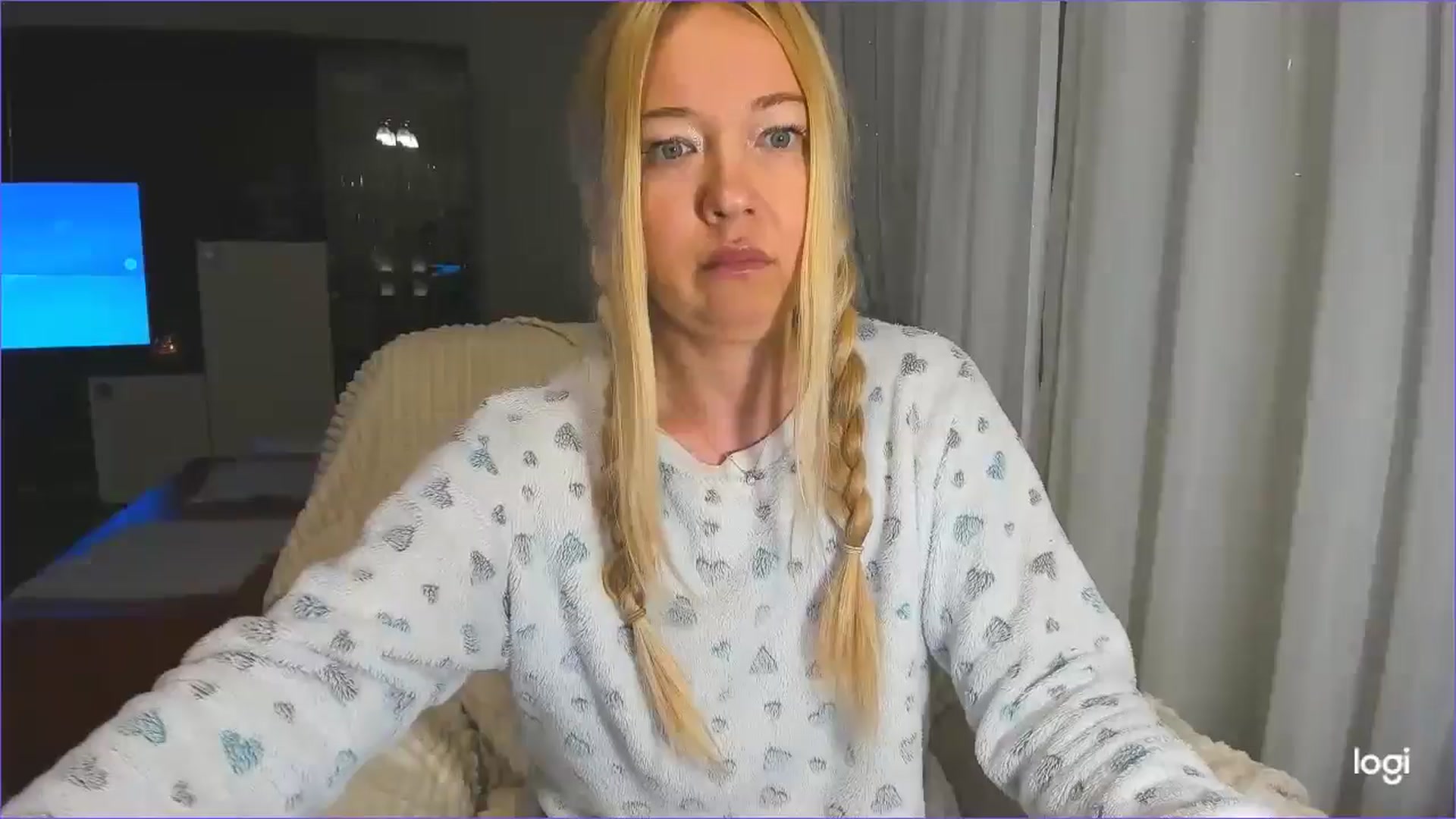 Gallery image thumbnail from FlamingoDream's myfreecams stream on, 01/22/2025, 03:11 image 1 of 20