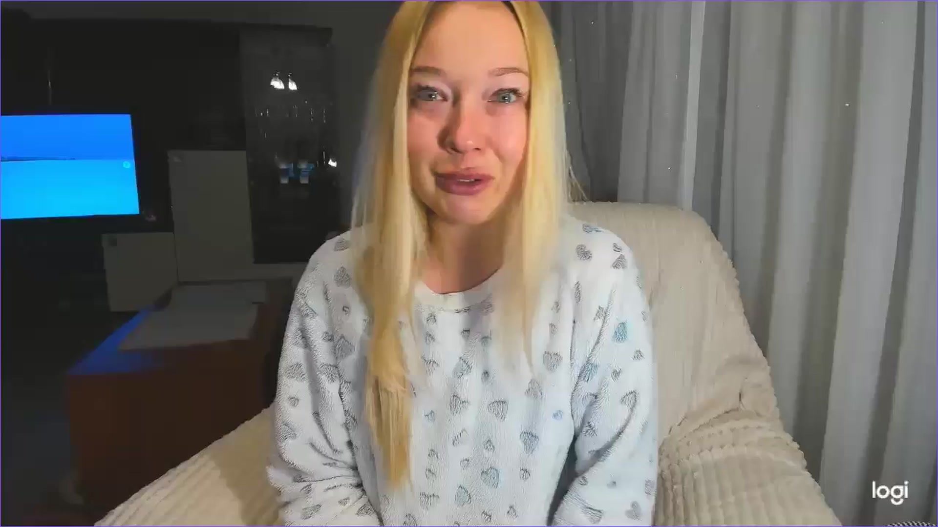 Gallery image thumbnail from FlamingoDream's myfreecams stream on, 01/23/2025, 04:45 image 18 of 20