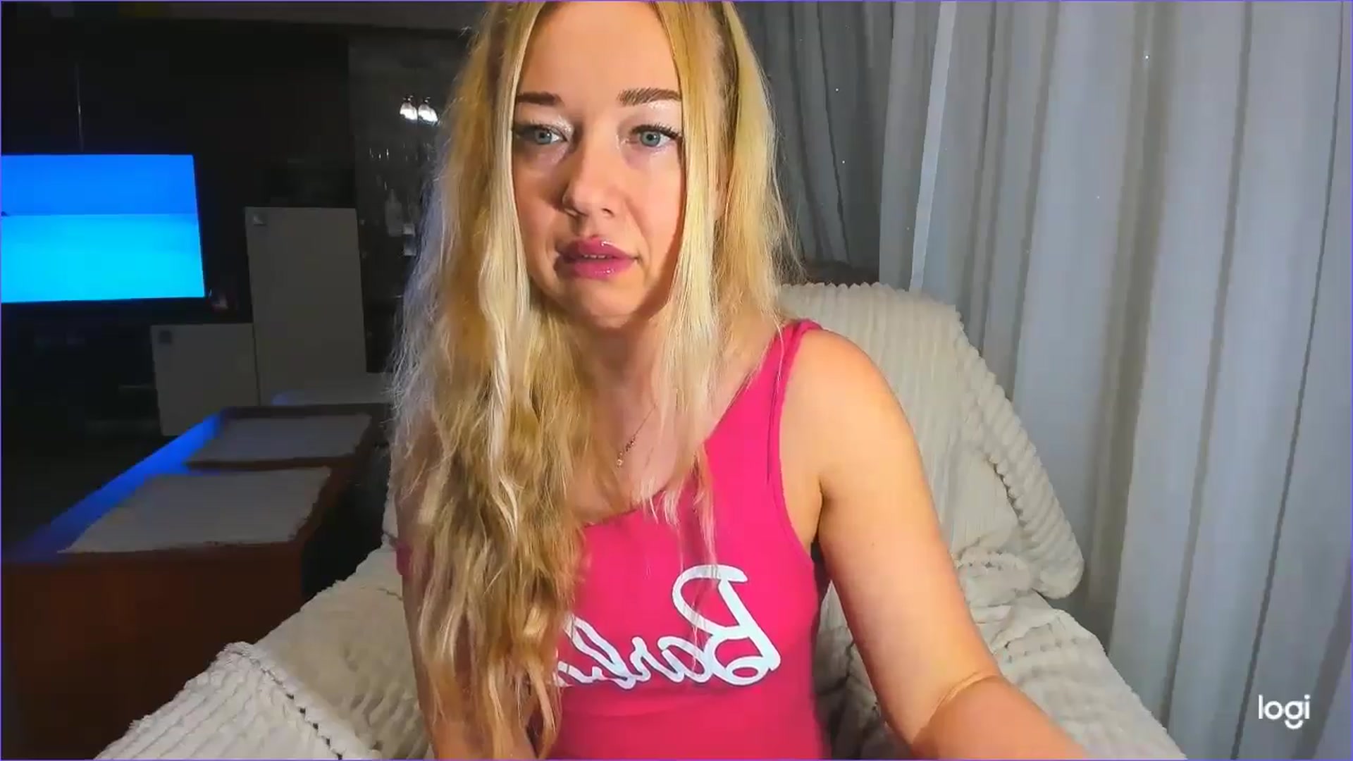 Gallery image thumbnail from FlamingoDream's myfreecams stream on, 01/29/2025, 02:54 image 10 of 20