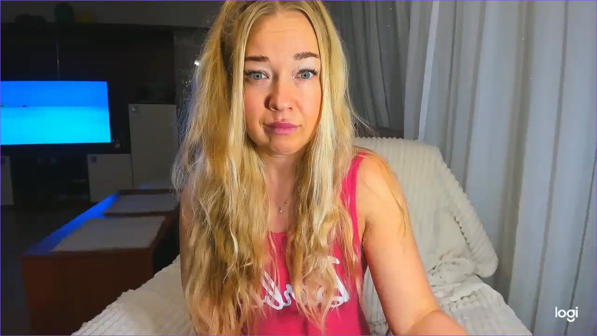 Gallery image thumbnail from FlamingoDream's myfreecams stream on, 01/29/2025, 02:54 image 12 of 20