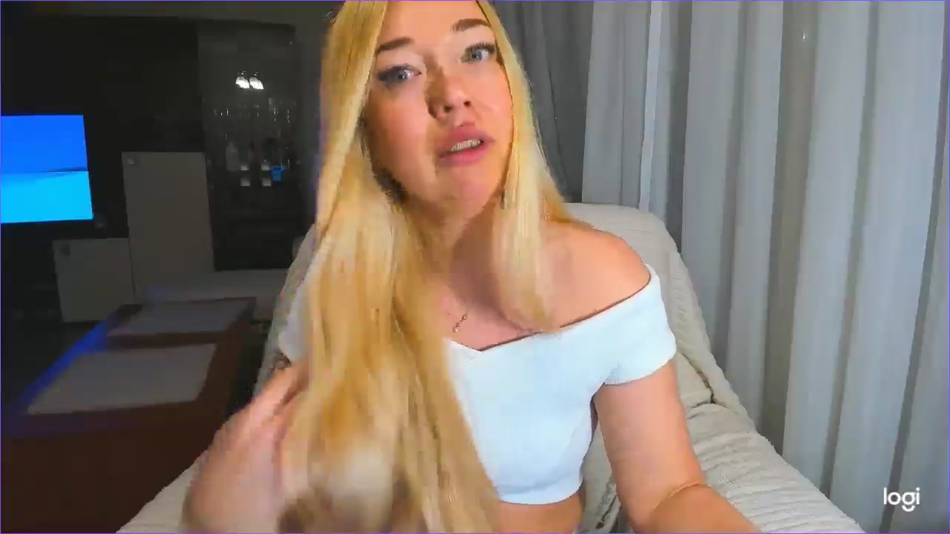 Gallery image thumbnail from FlamingoDream's myfreecams stream on, 01/30/2025, 24:00 image 3 of 20