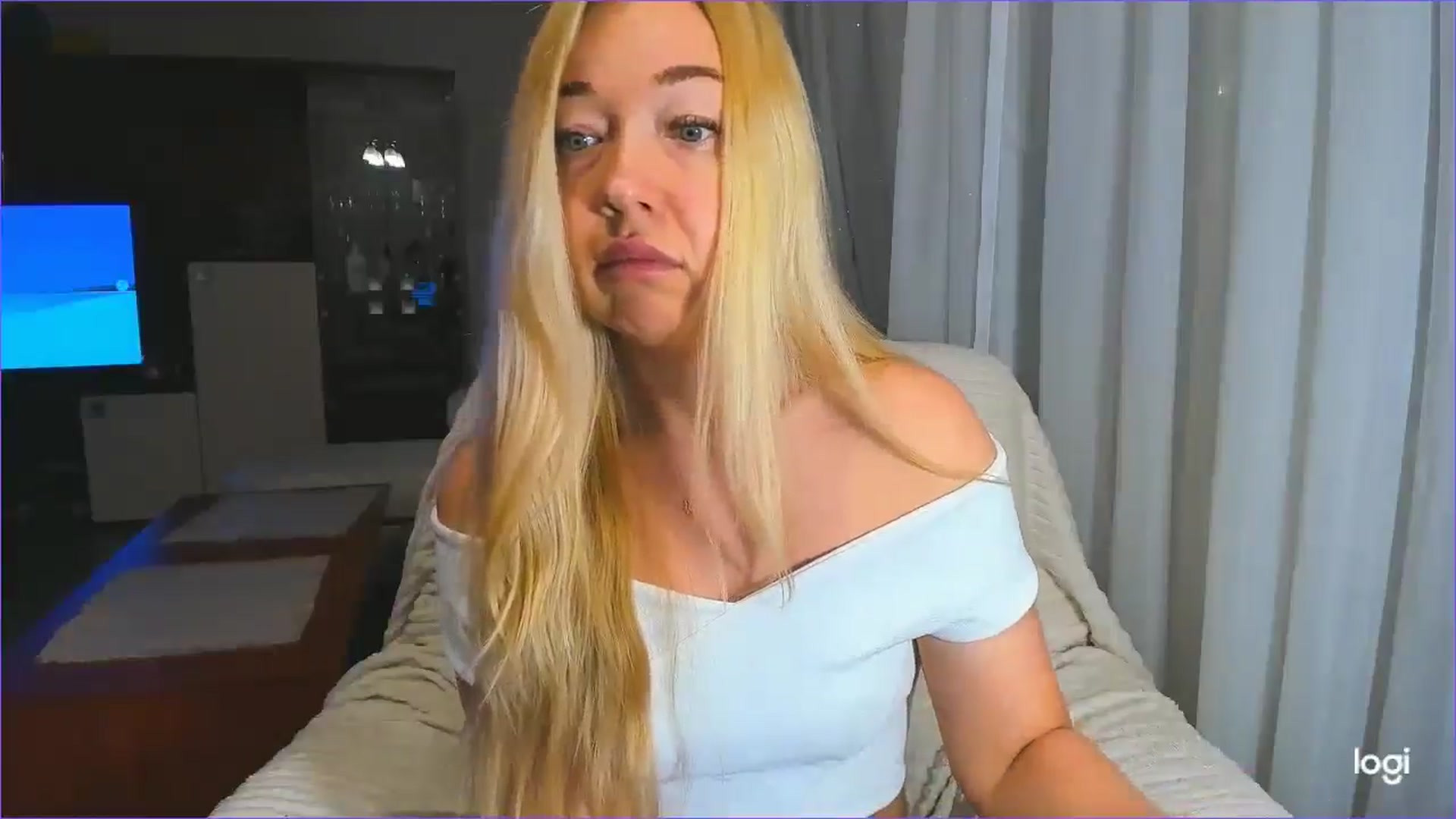 Gallery image thumbnail from FlamingoDream's myfreecams stream on, 01/30/2025, 24:00 image 19 of 20