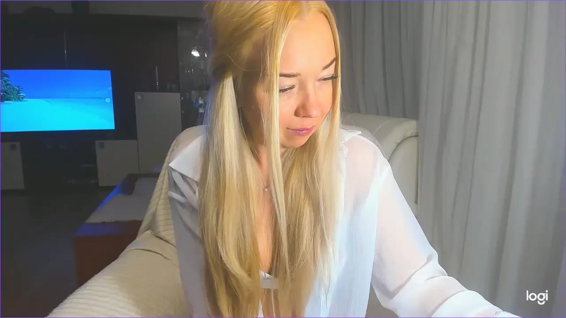 Gallery image thumbnail from FlamingoDream's myfreecams stream on, 03/04/2025, 01:22 image 20 of 20