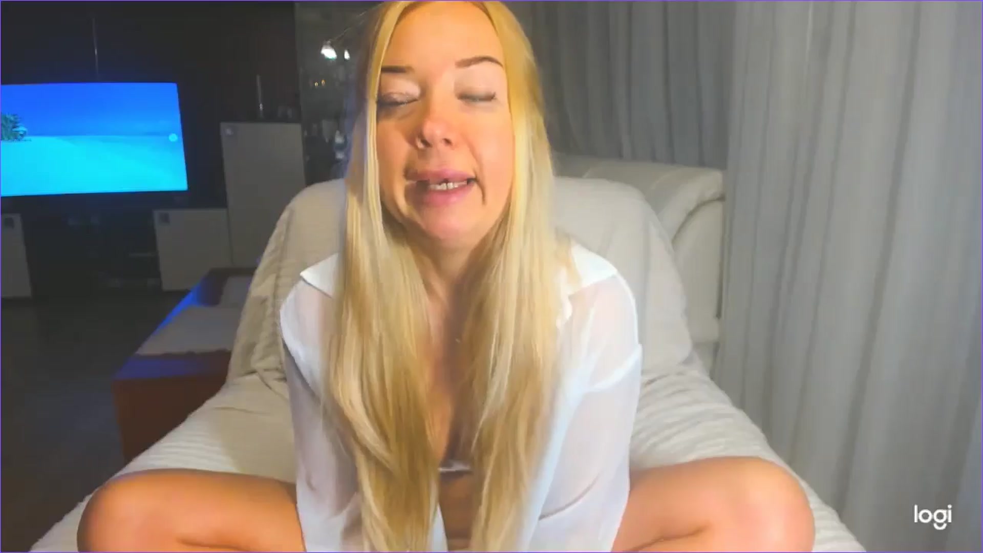 Gallery image thumbnail from FlamingoDream's myfreecams stream on, 03/04/2025, 04:16 image 20 of 20