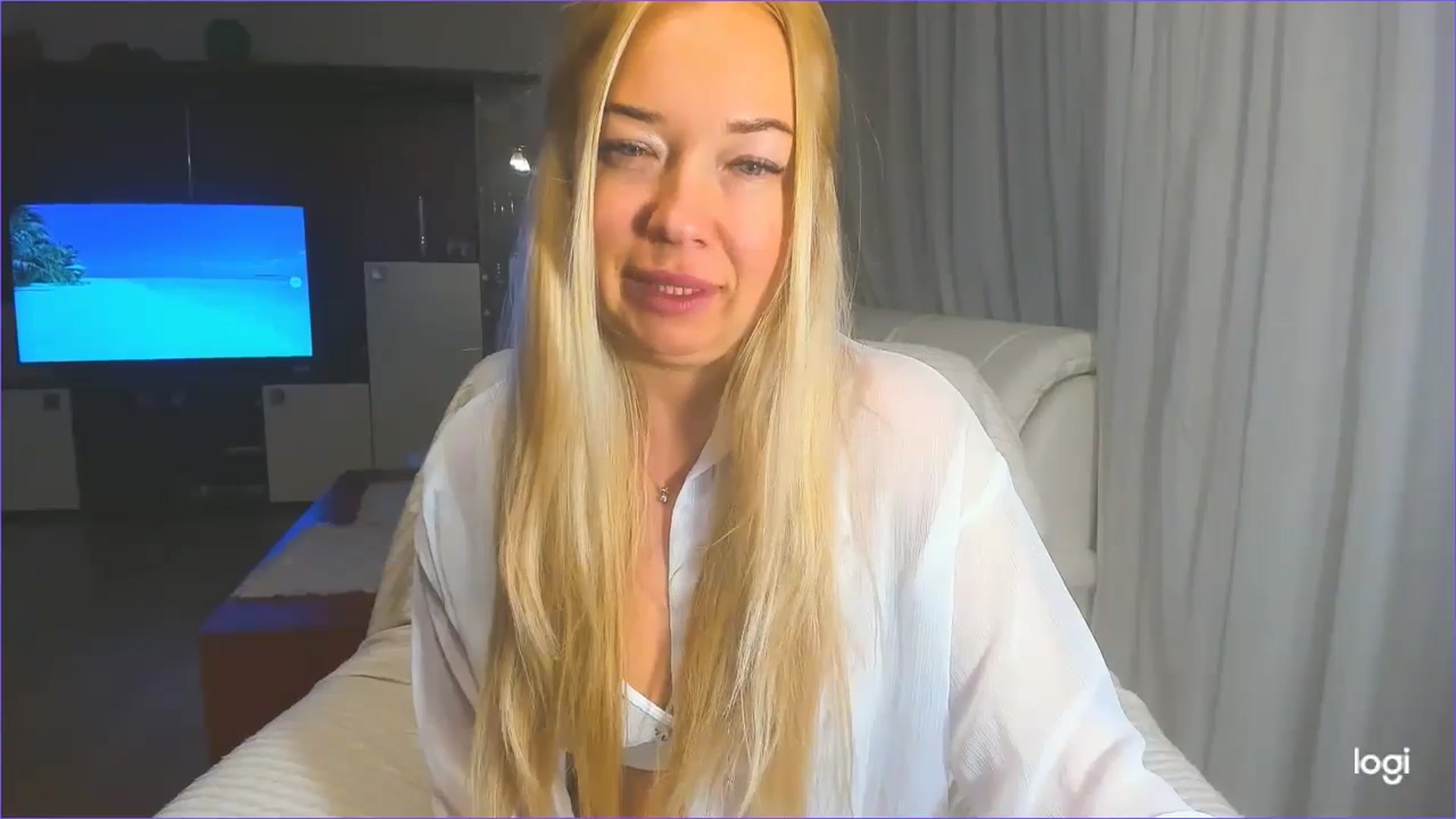 Gallery image thumbnail from FlamingoDream's myfreecams stream on, 03/04/2025, 04:16 image 5 of 20