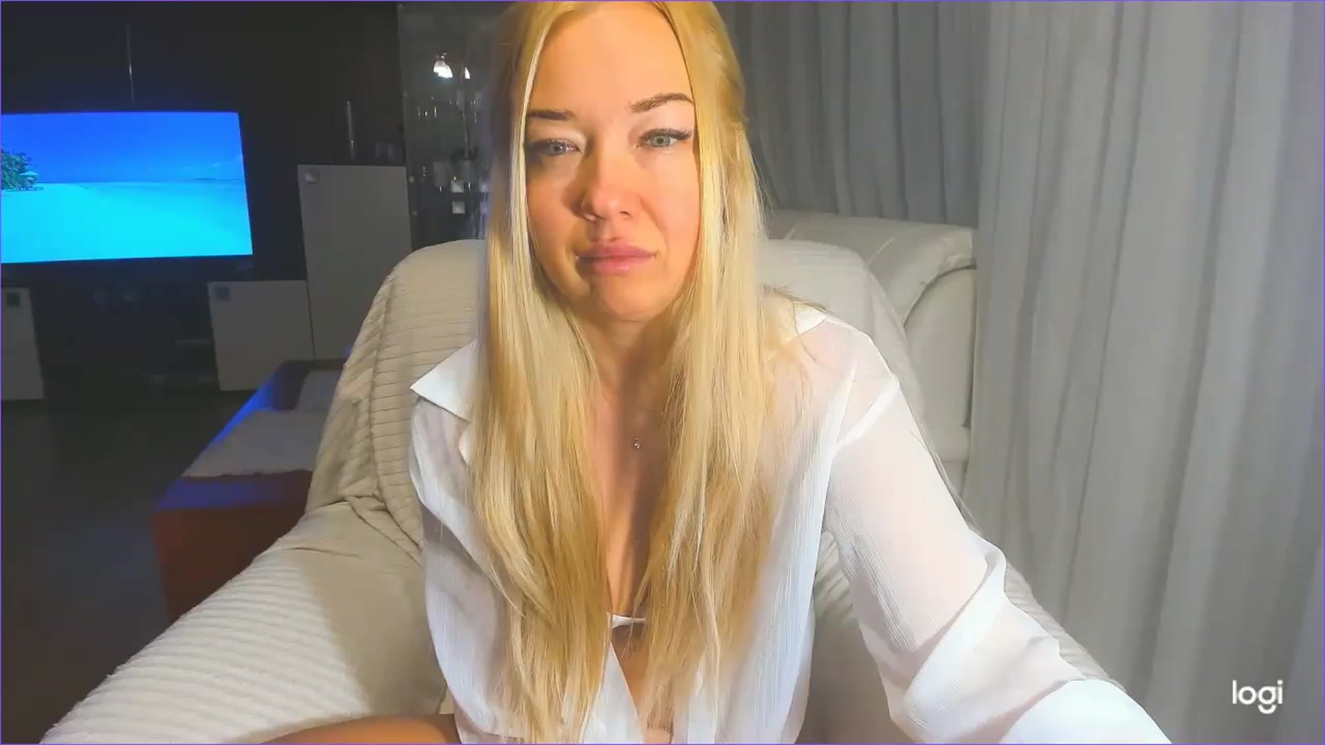 Gallery image thumbnail from FlamingoDream's myfreecams stream on, 03/04/2025, 04:16 image 19 of 20