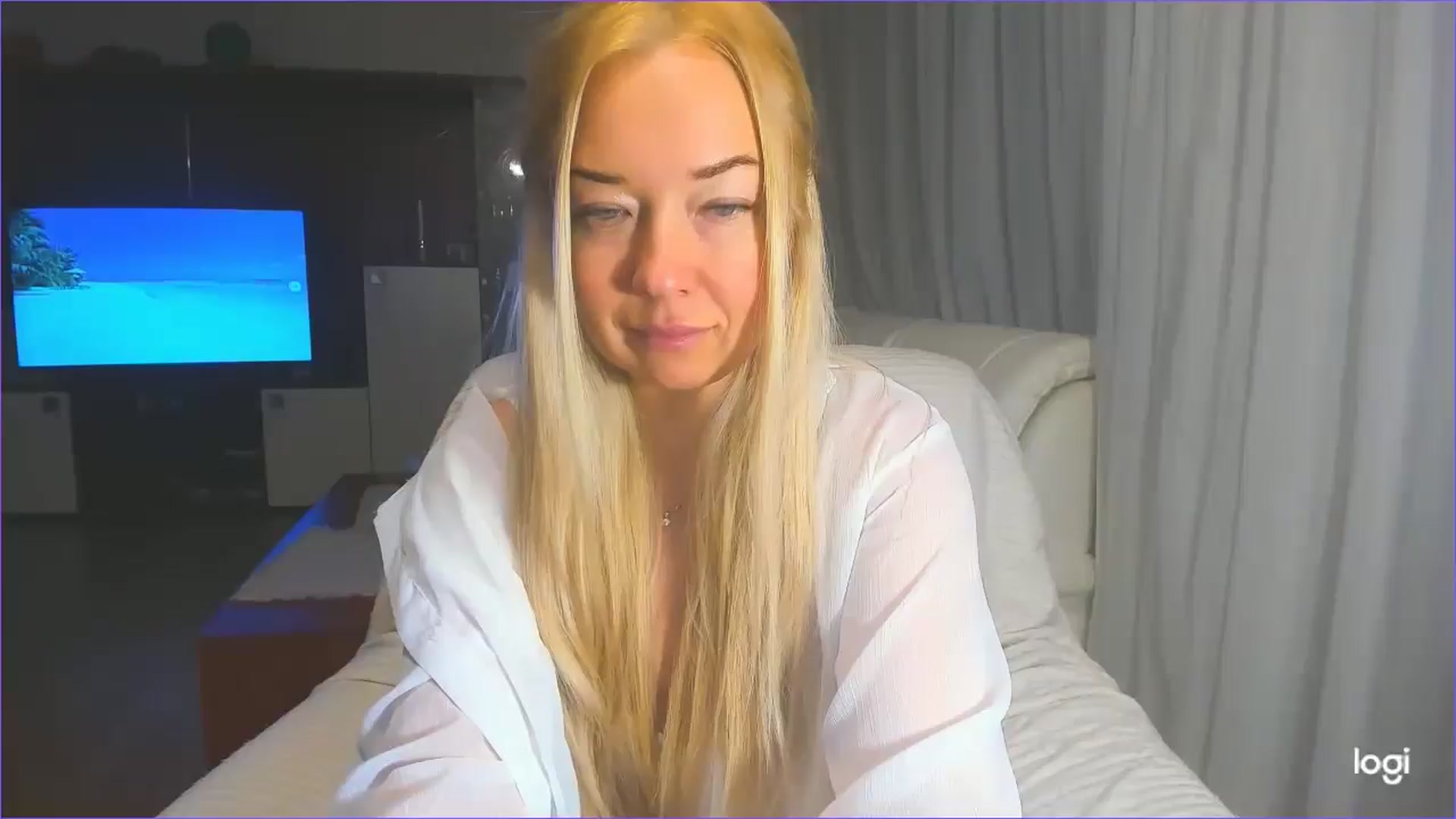 Gallery image thumbnail from FlamingoDream's myfreecams stream on, 03/04/2025, 04:16 image 1 of 20