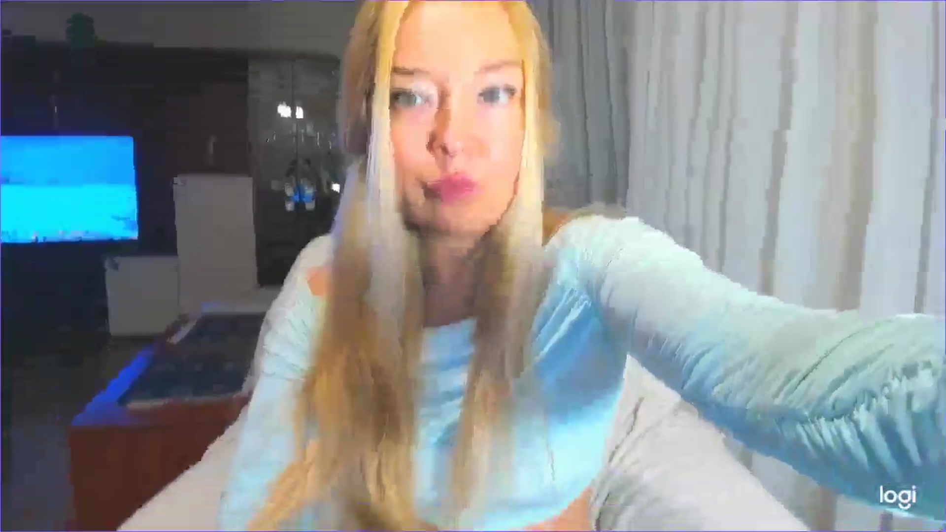 Gallery image thumbnail from FlamingoDream's myfreecams stream on, 03/06/2025, 24:09 image 7 of 20