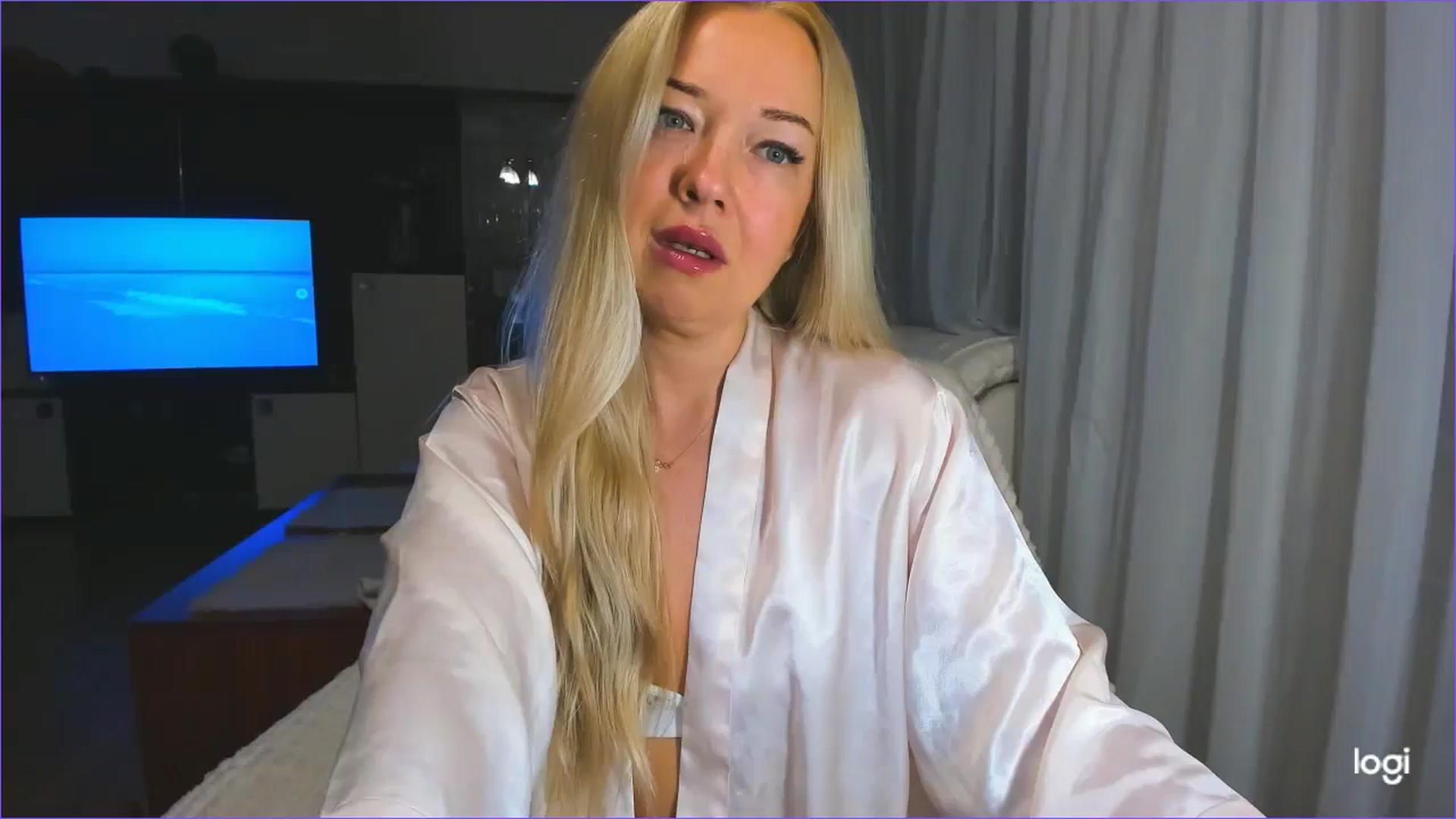 Gallery image thumbnail from FlamingoDream's myfreecams stream on, 03/11/2025, 21:49 image 1 of 20