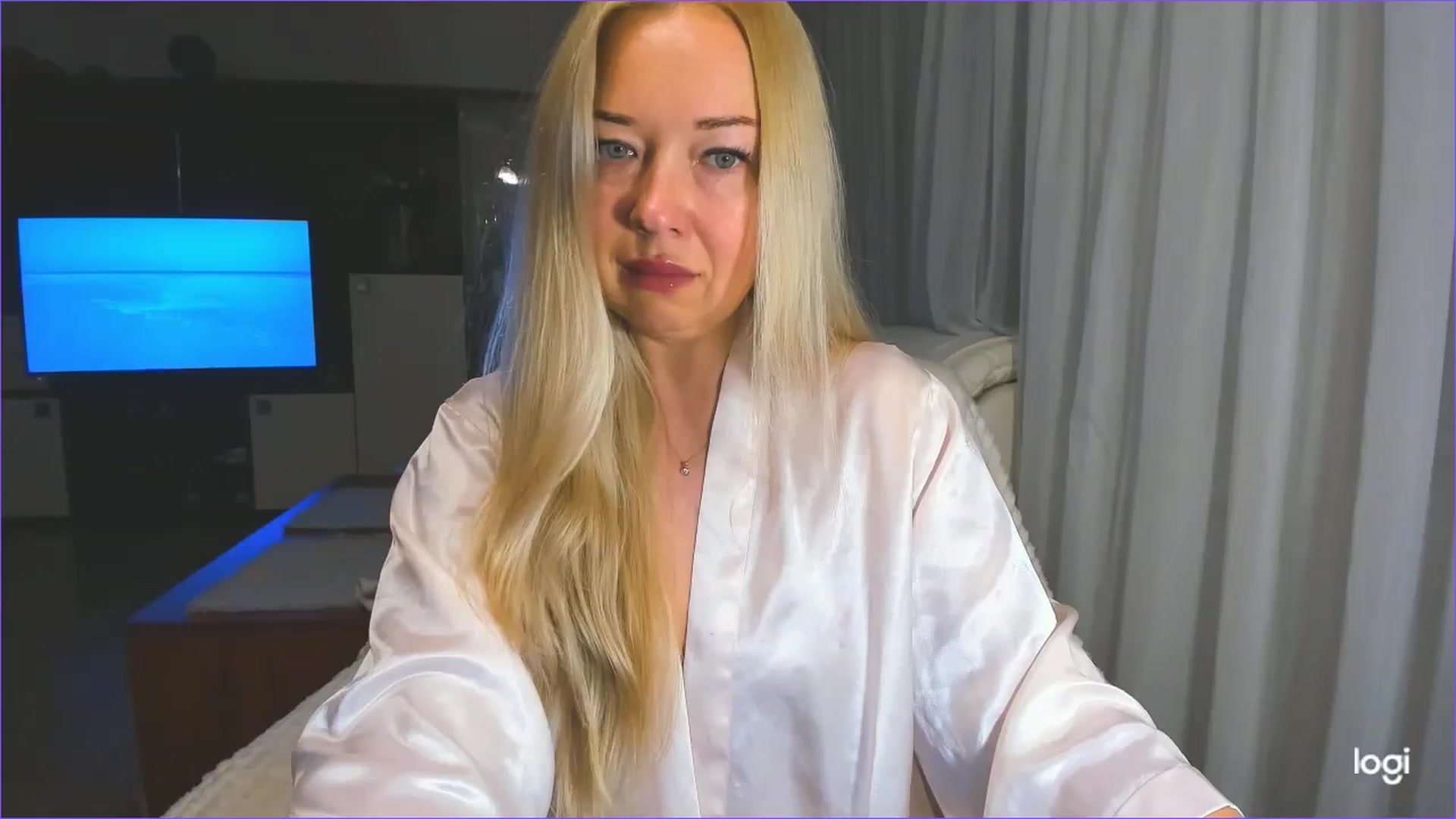 Gallery image thumbnail from FlamingoDream's myfreecams stream on, 03/11/2025, 21:49 image 9 of 20
