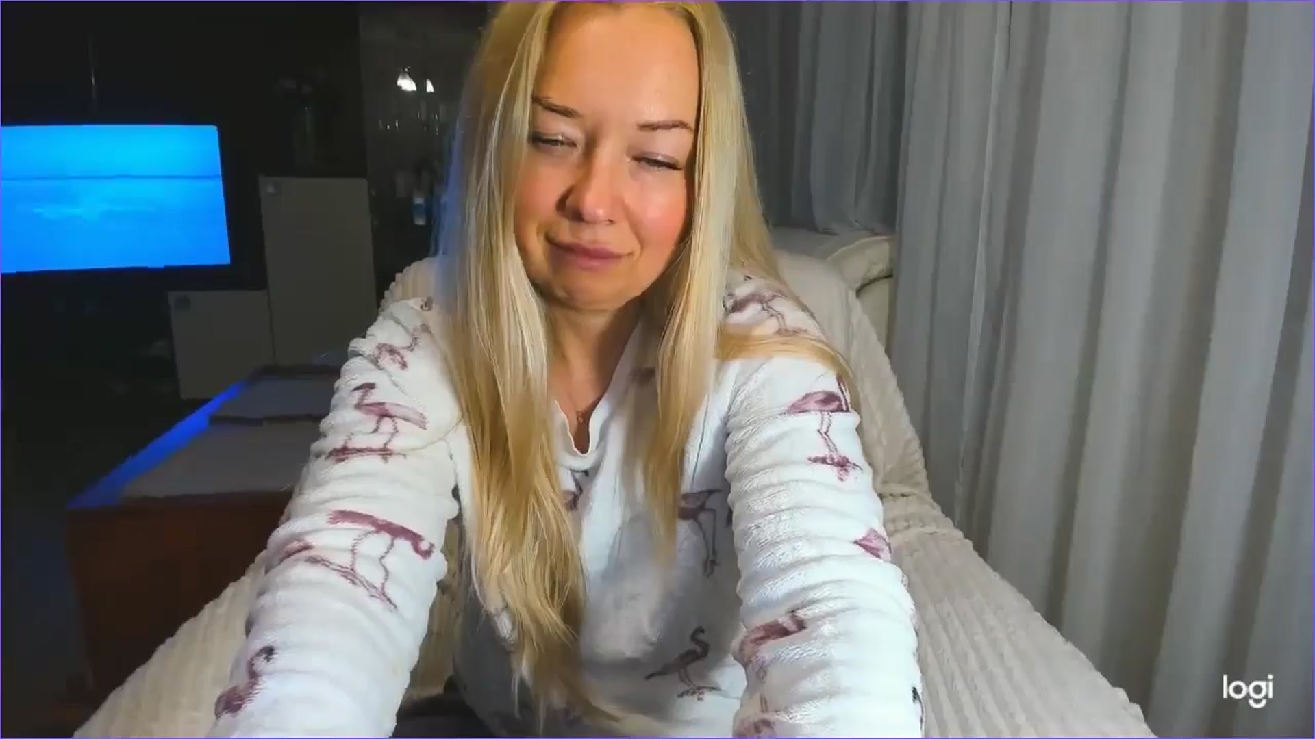 Gallery image thumbnail from FlamingoDream's myfreecams stream on, 03/12/2025, 03:33 image 20 of 20