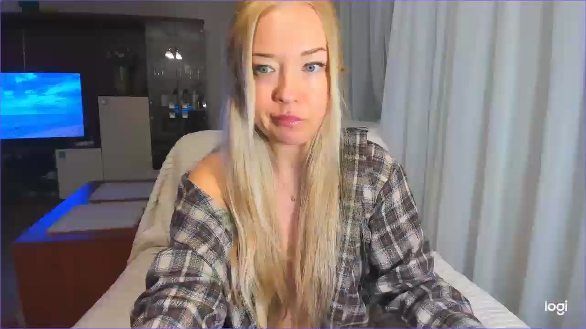 Gallery image thumbnail from FlamingoDream's myfreecams stream on, 03/14/2025, 03:30 image 5 of 20
