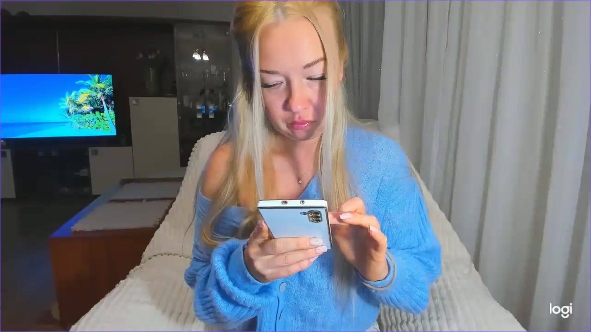 Gallery image thumbnail from FlamingoDream's myfreecams stream on, 03/14/2025, 22:07 image 14 of 20