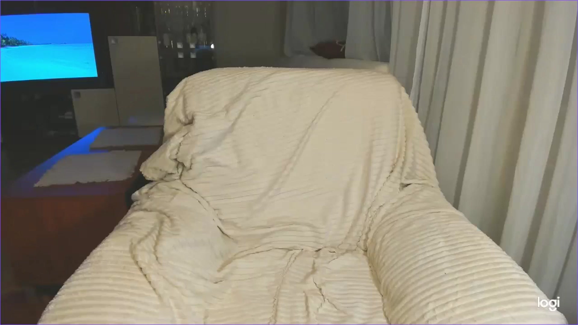Gallery image thumbnail from FlamingoDream's myfreecams stream on, 03/19/2025, 02:43 image 17 of 20