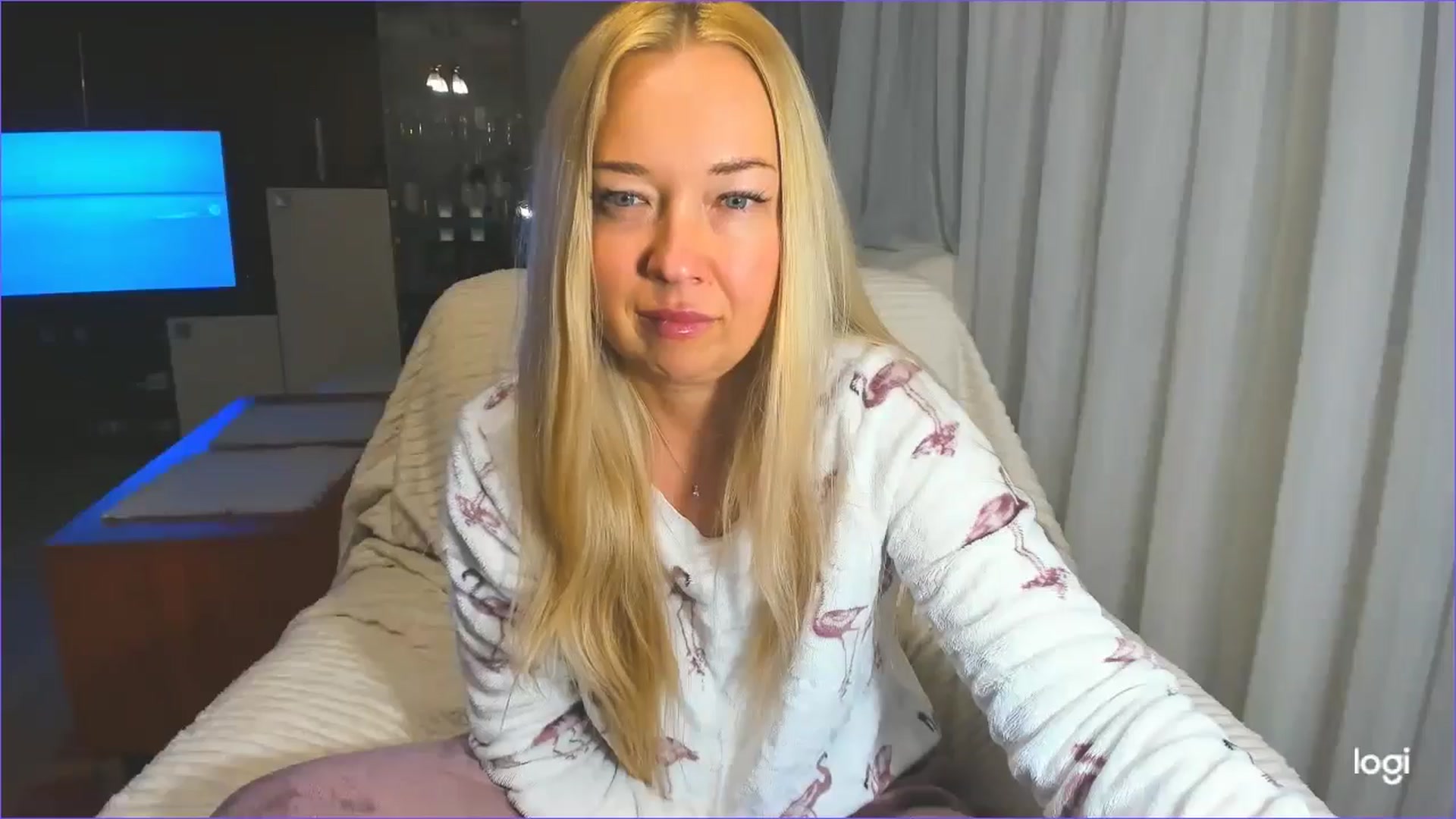 Gallery image thumbnail from FlamingoDream's myfreecams stream on, 03/20/2025, 03:13 image 19 of 20