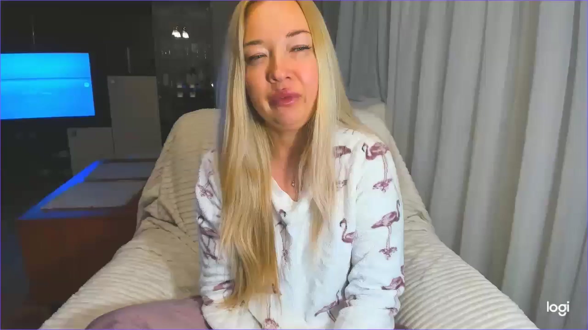 Gallery image thumbnail from FlamingoDream's myfreecams stream on, 03/20/2025, 03:13 image 20 of 20