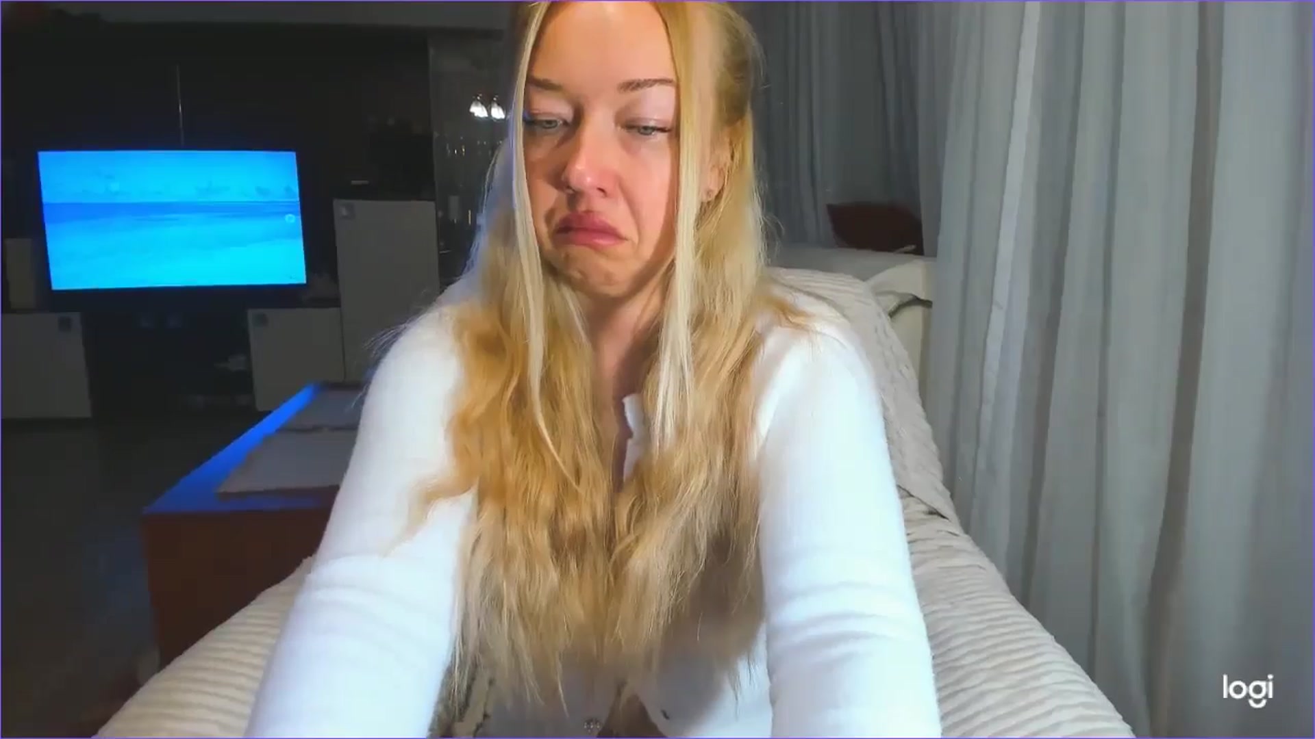Gallery image thumbnail from FlamingoDream's myfreecams stream on, 03/25/2025, 23:13 image 13 of 20