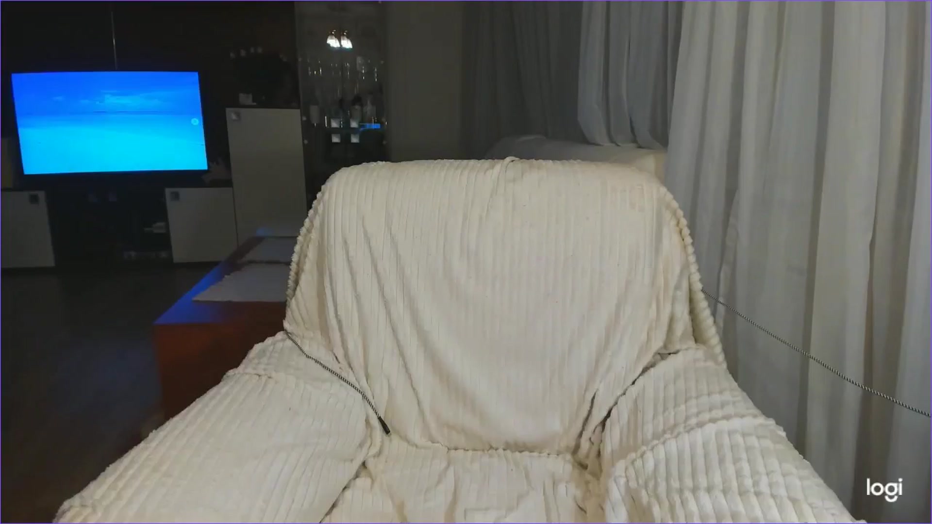 Gallery image thumbnail from FlamingoDream's myfreecams stream on, 03/26/2025, 22:52 image 14 of 20
