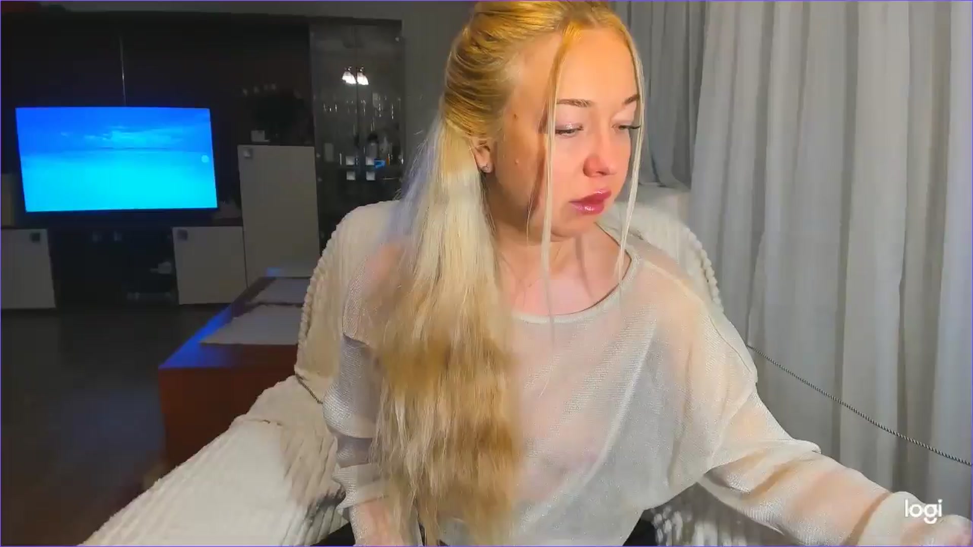 Gallery image thumbnail from FlamingoDream's myfreecams stream on, 03/26/2025, 23:20 image 1 of 20