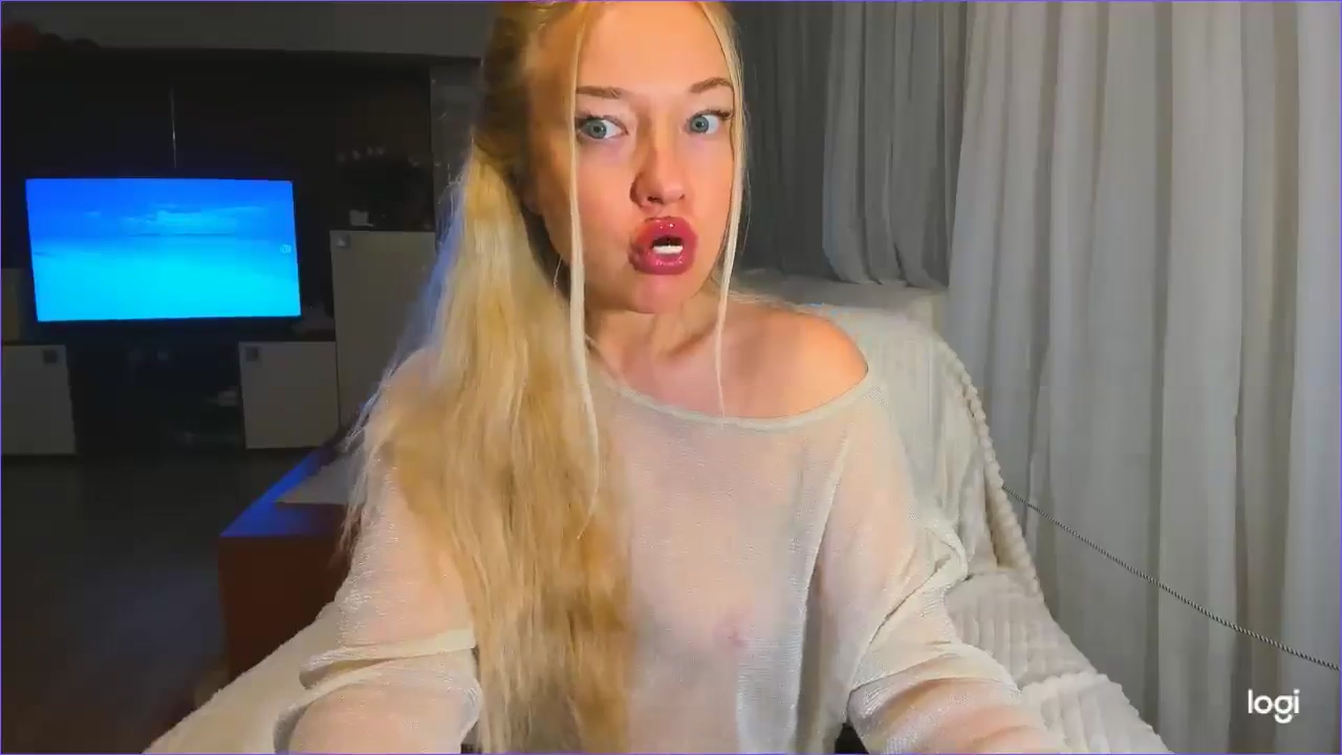 Gallery image thumbnail from FlamingoDream's myfreecams stream on, 03/26/2025, 23:20 image 8 of 20