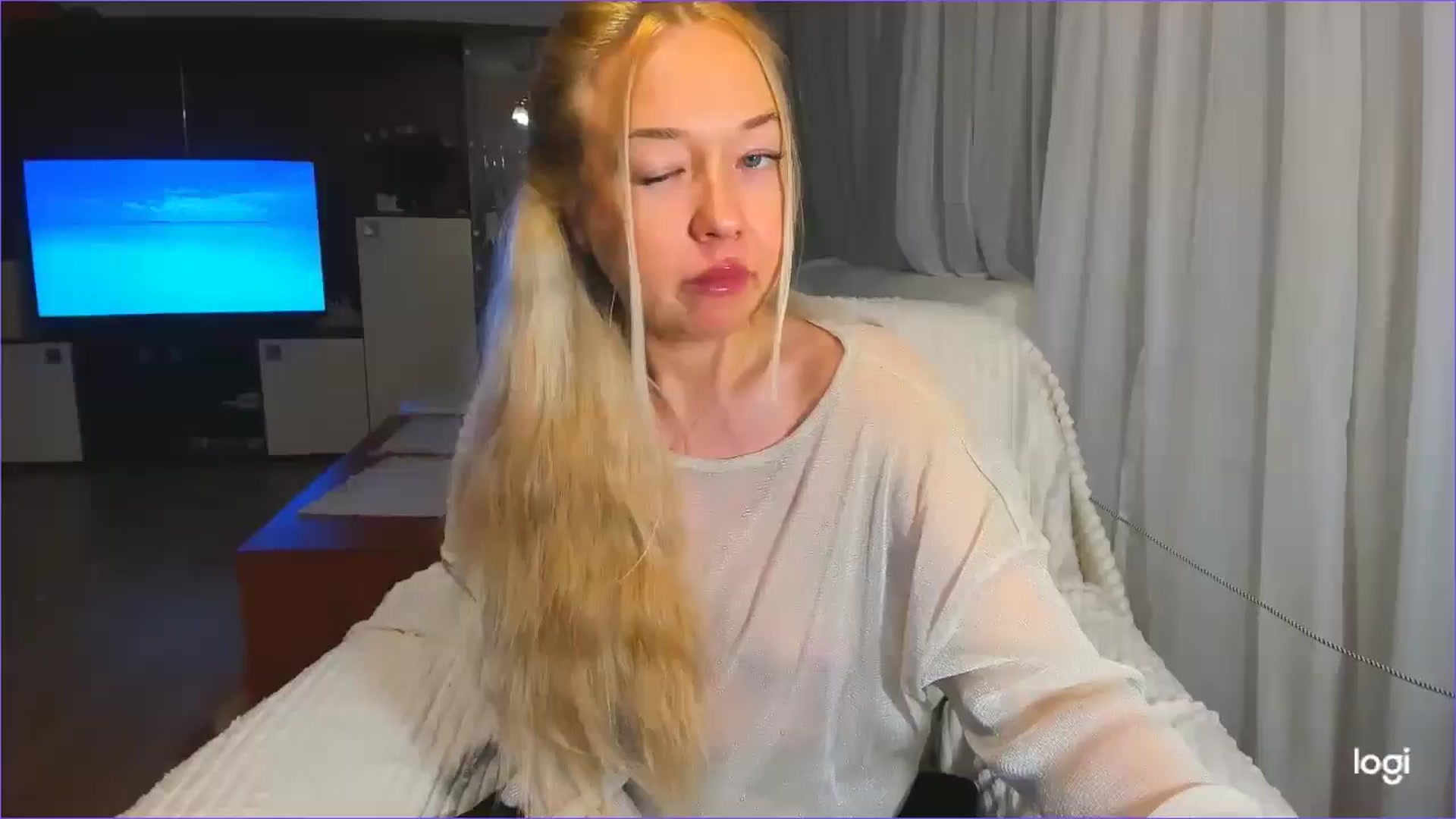 Gallery image thumbnail from FlamingoDream's myfreecams stream on, 03/26/2025, 23:20 image 2 of 20