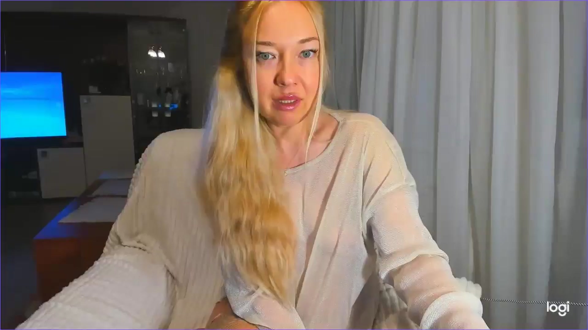 Gallery image thumbnail from FlamingoDream's myfreecams stream on, 03/27/2025, 24:19 image 1 of 20