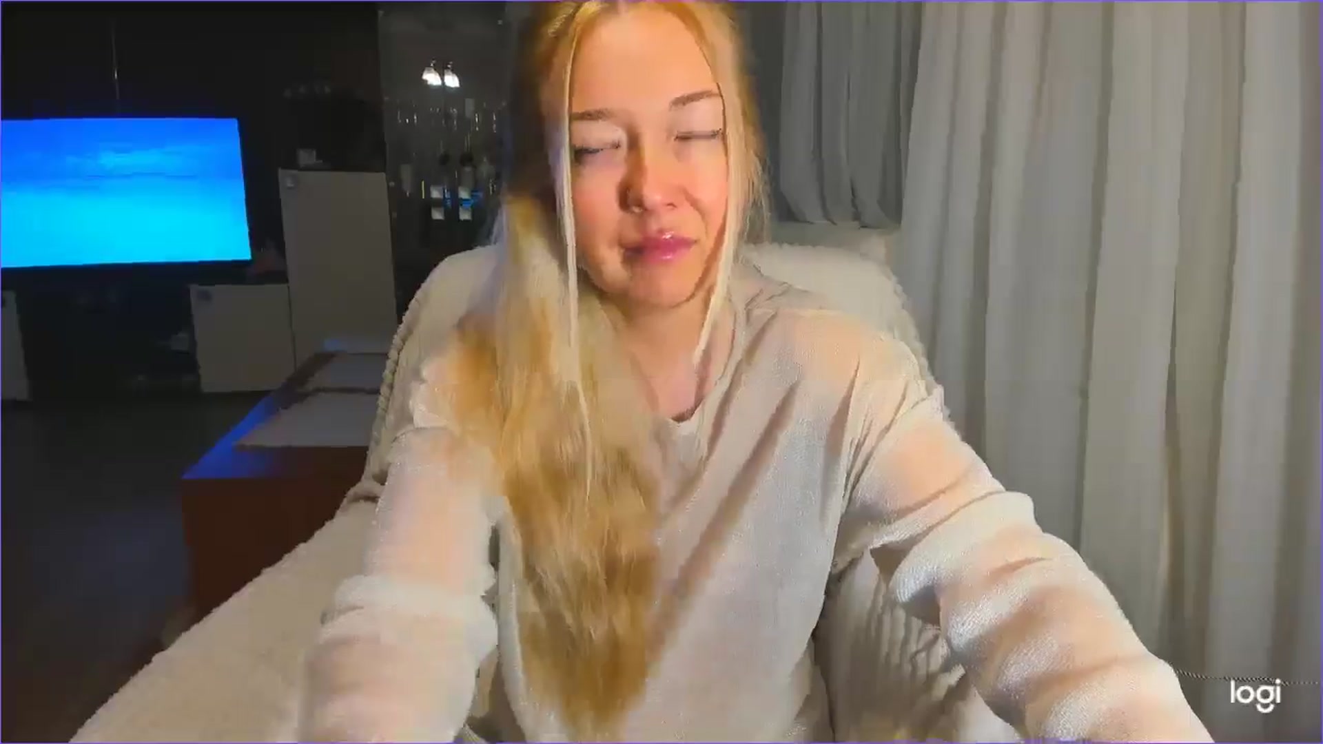 Gallery image thumbnail from FlamingoDream's myfreecams stream on, 03/27/2025, 24:19 image 20 of 20