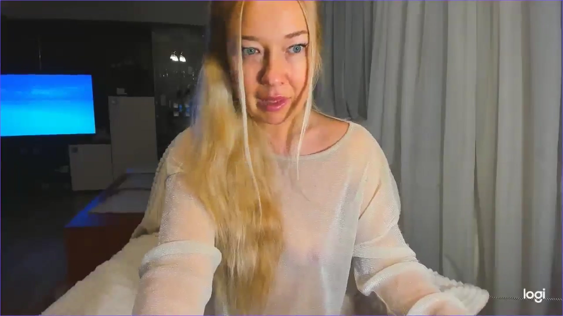 Gallery image thumbnail from FlamingoDream's myfreecams stream on, 03/27/2025, 24:19 image 9 of 20