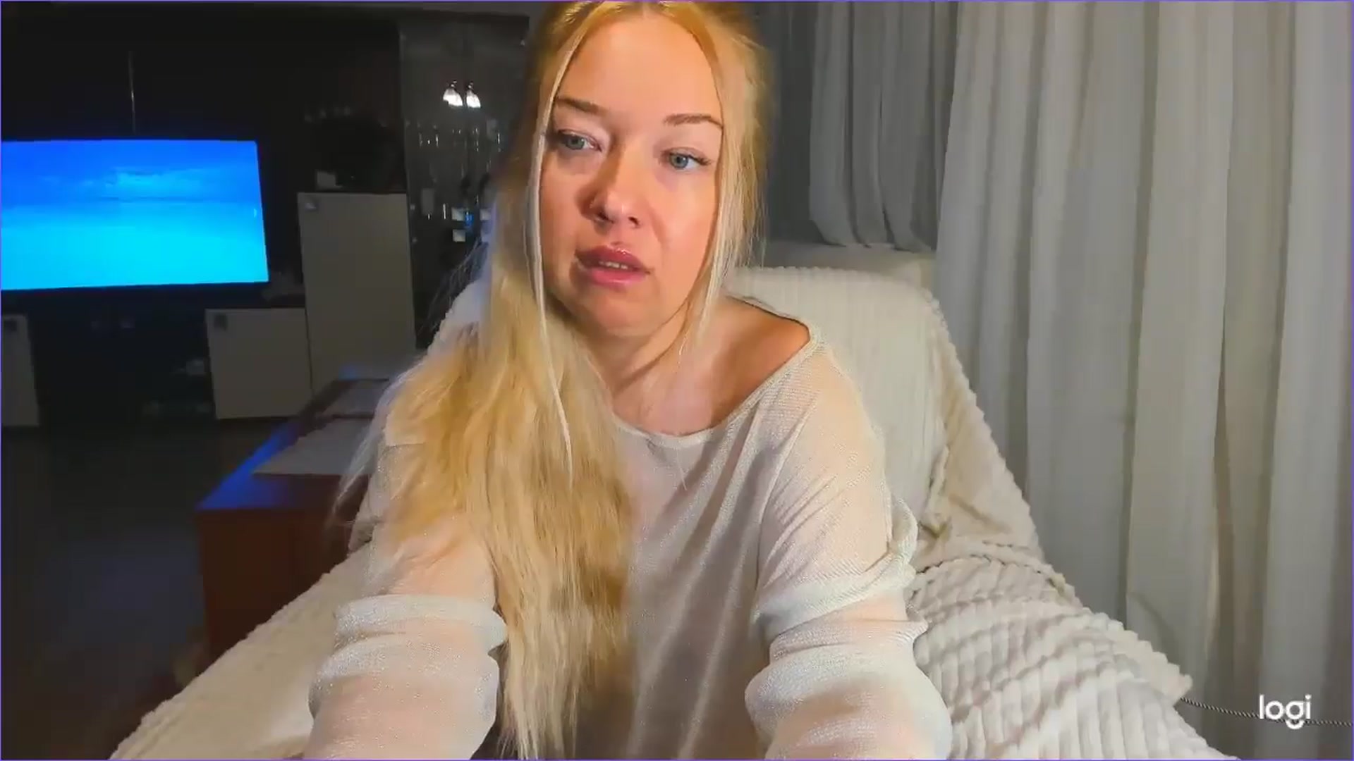 Gallery image thumbnail from FlamingoDream's myfreecams stream on, 03/27/2025, 04:01 image 17 of 20