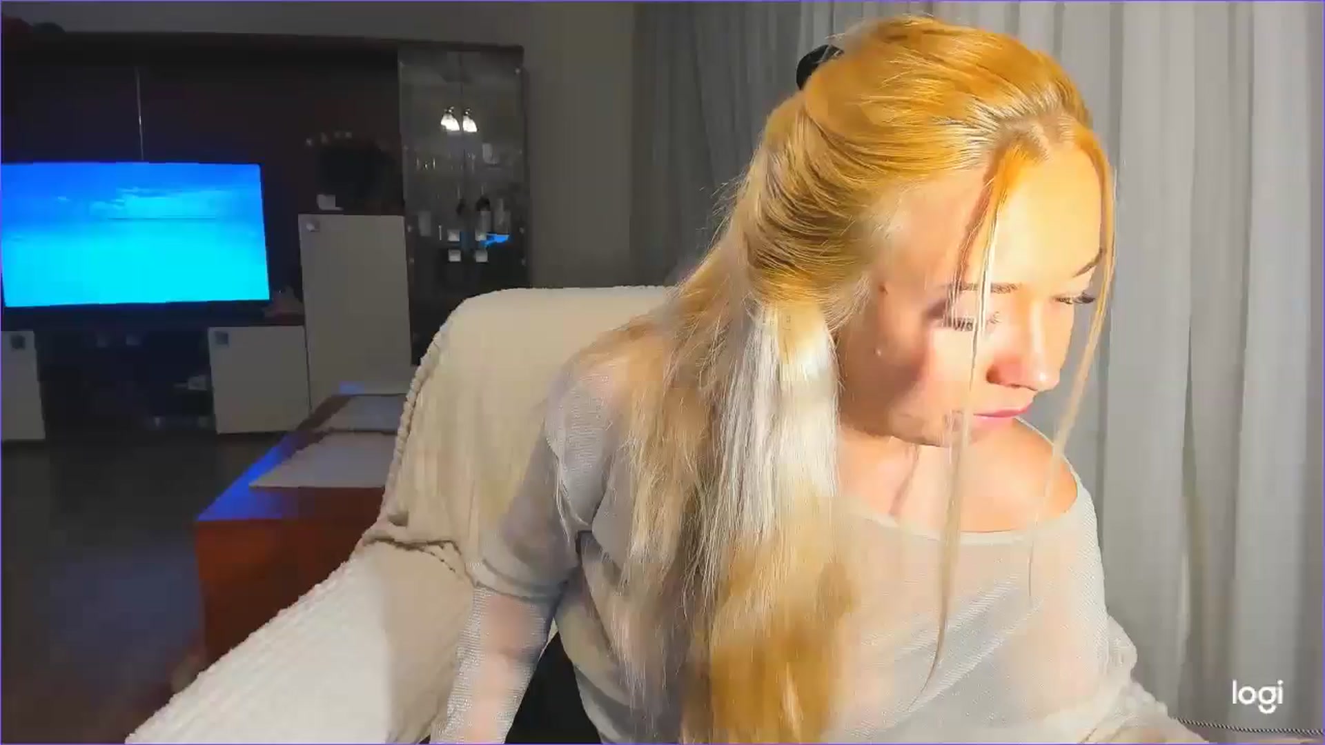 Gallery image thumbnail from FlamingoDream's myfreecams stream on, 03/27/2025, 04:01 image 2 of 20