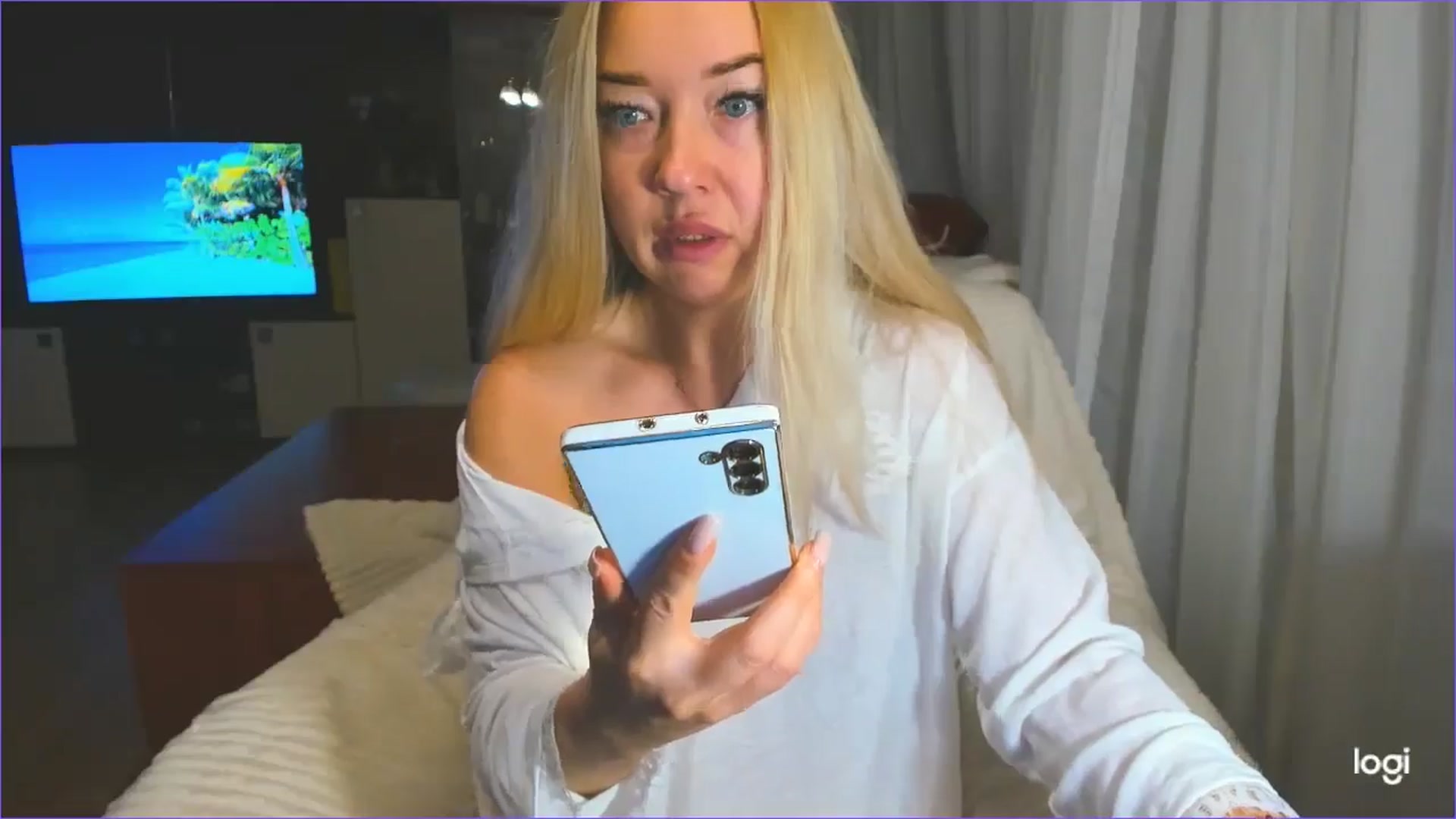 Gallery image thumbnail from FlamingoDream's myfreecams stream on, 03/29/2025, 24:36 image 12 of 20