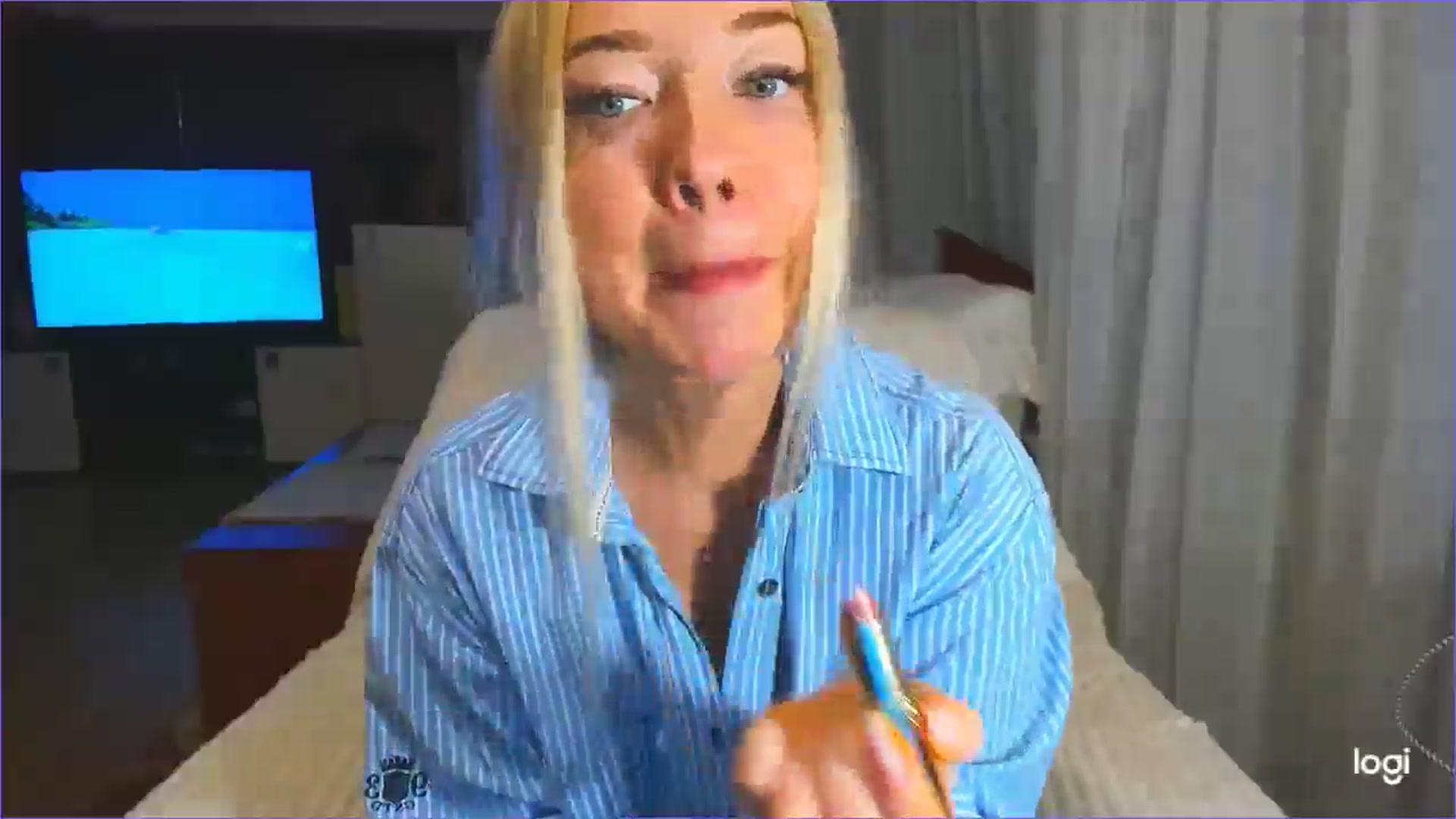 Gallery image thumbnail from FlamingoDream's myfreecams stream on, 03/31/2025, 23:53 image 8 of 20