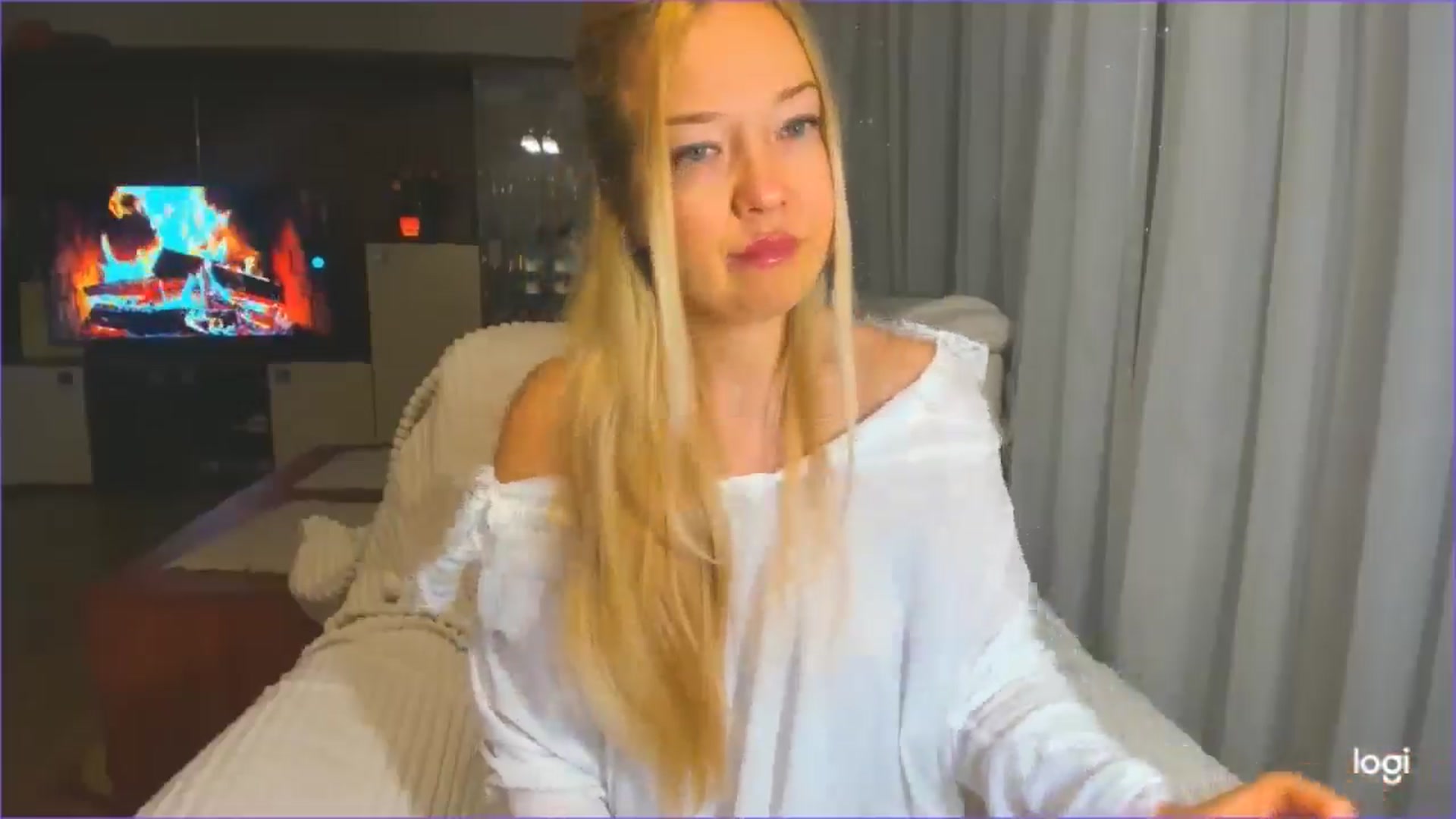 Gallery image thumbnail from FlamingoDream's myfreecams stream on, 04/11/2025, 20:26 image 11 of 20