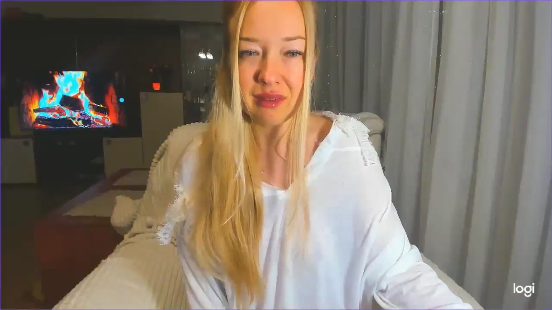 Gallery image thumbnail from FlamingoDream's myfreecams stream on, 04/11/2025, 20:26 image 3 of 20