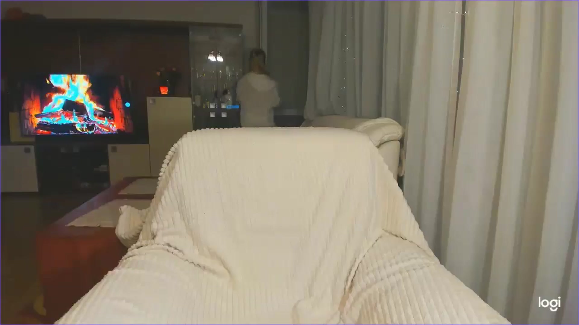 Gallery image thumbnail from FlamingoDream's myfreecams stream on, 04/11/2025, 20:26 image 2 of 20