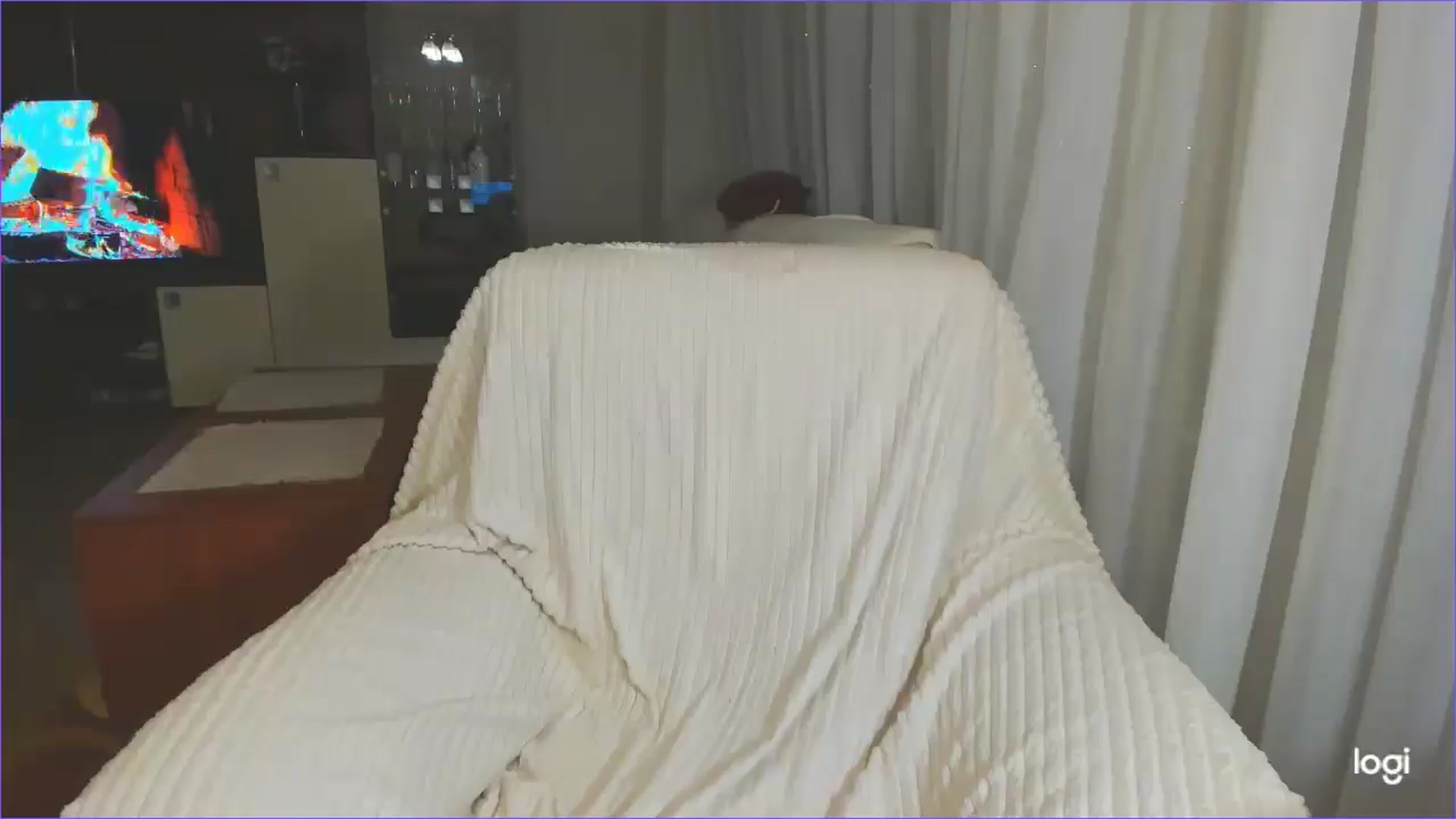 Gallery image thumbnail from FlamingoDream's myfreecams stream on, 04/16/2025, 20:11 image 16 of 20