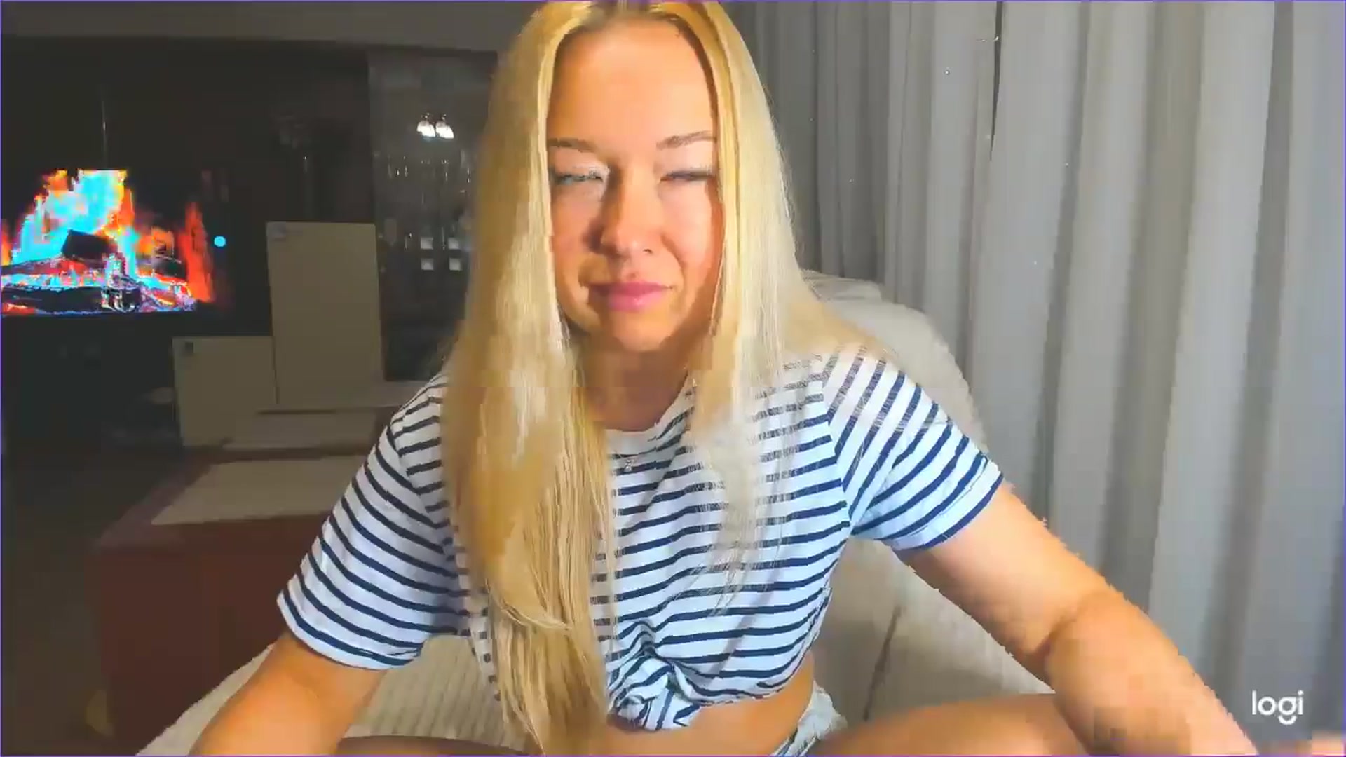 Gallery image thumbnail from FlamingoDream's myfreecams stream on, 04/16/2025, 21:56 image 5 of 20