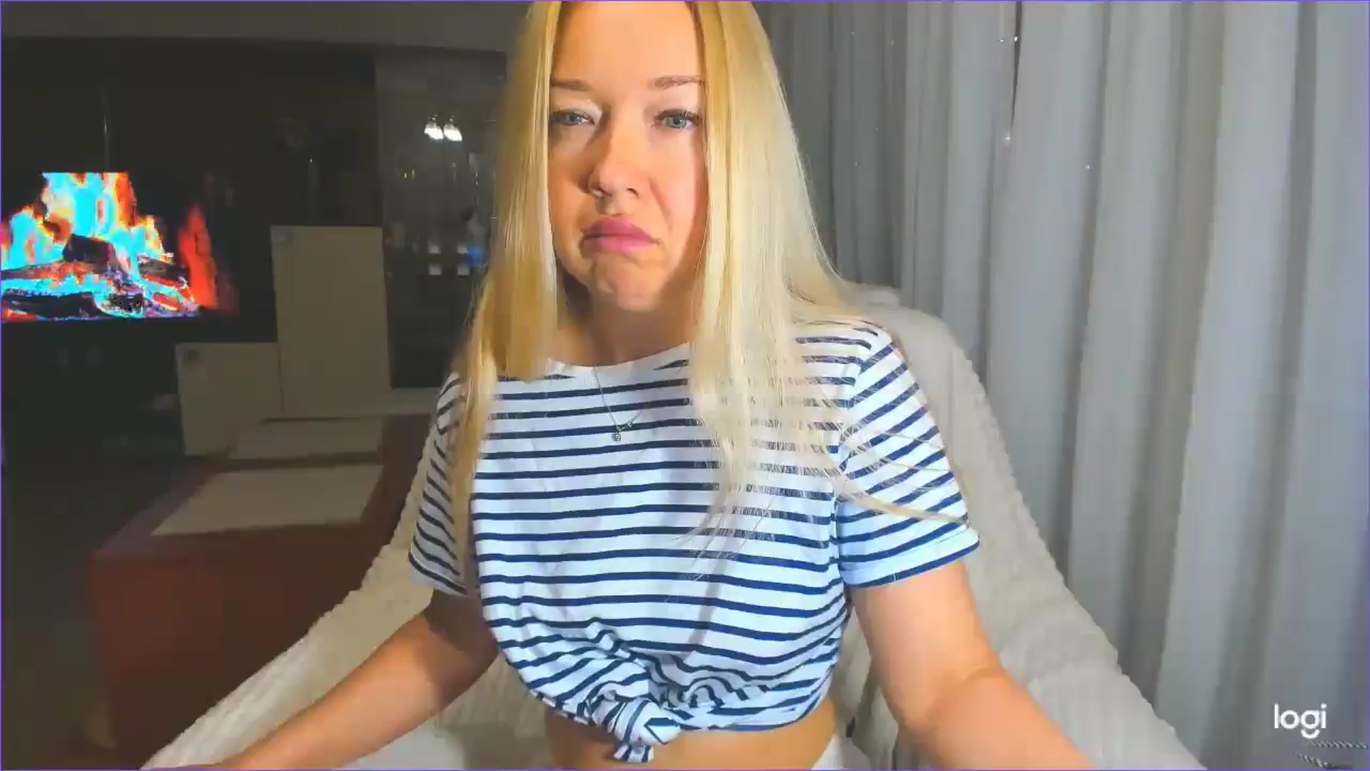 Gallery image thumbnail from FlamingoDream's myfreecams stream on, 04/16/2025, 23:51 image 2 of 20