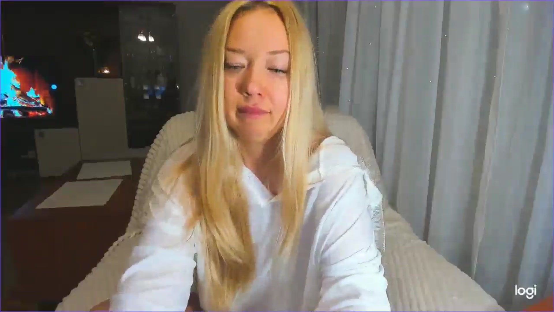Gallery image thumbnail from FlamingoDream's myfreecams stream on, 04/18/2025, 02:25 image 18 of 20