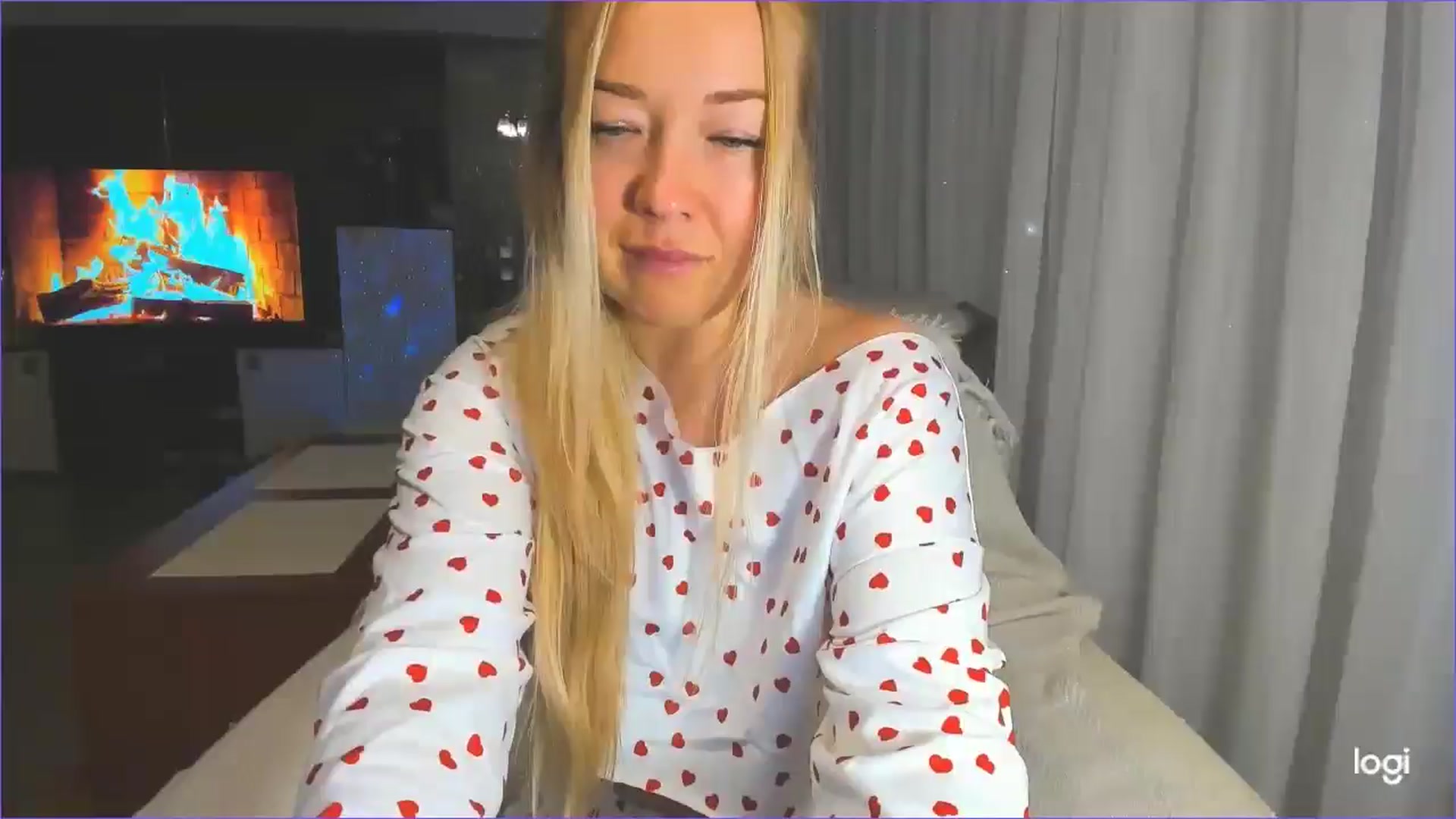 Gallery image thumbnail from FlamingoDream's myfreecams stream on, 04/24/2025, 01:28 image 4 of 20