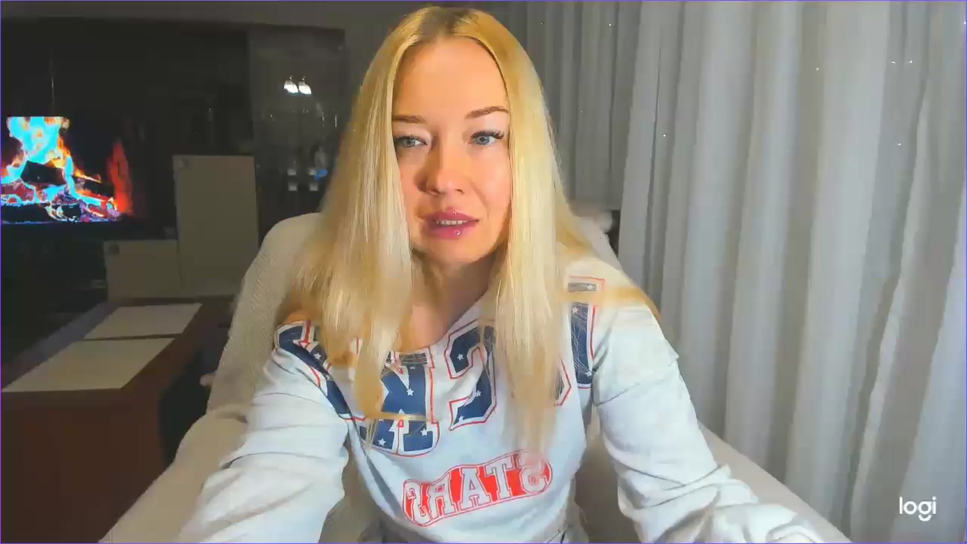 Gallery image thumbnail from FlamingoDream's myfreecams stream on, 04/25/2025, 24:04 image 3 of 20