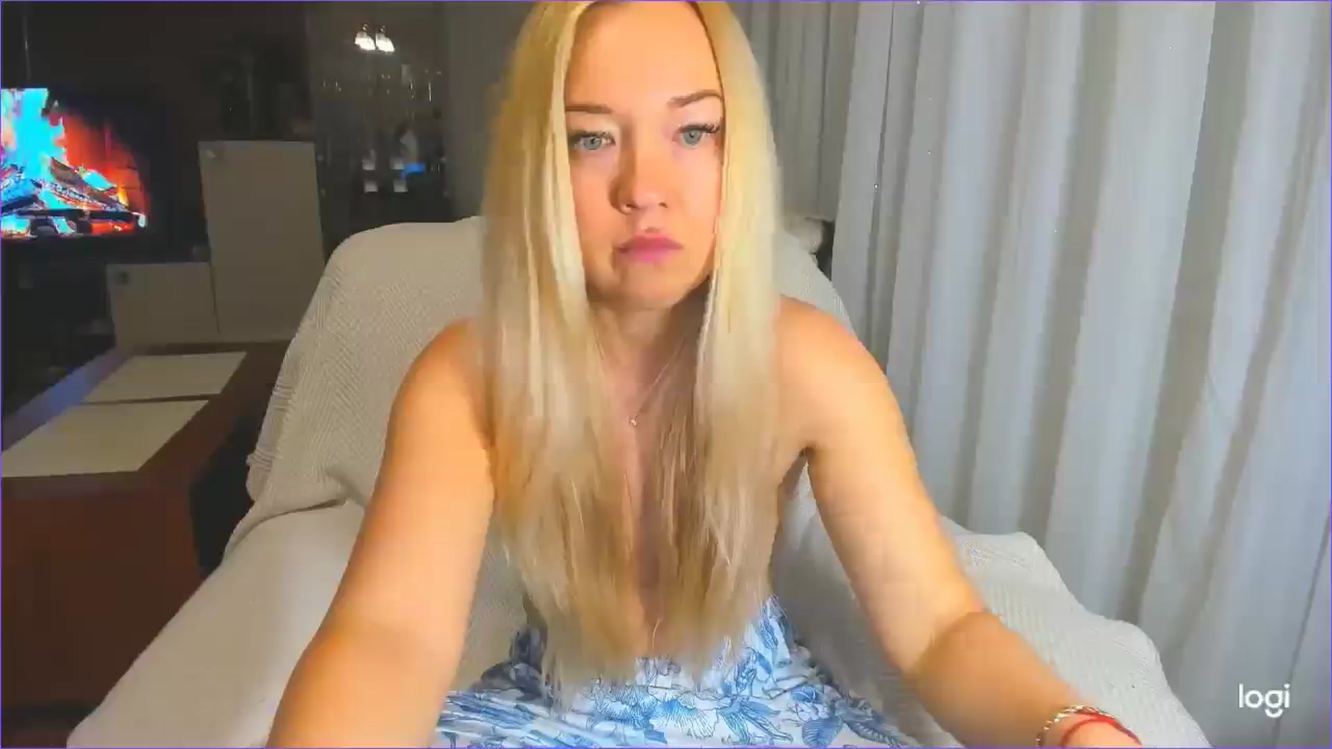 Gallery image thumbnail from FlamingoDream's myfreecams stream on, 04/25/2025, 02:06 image 16 of 20