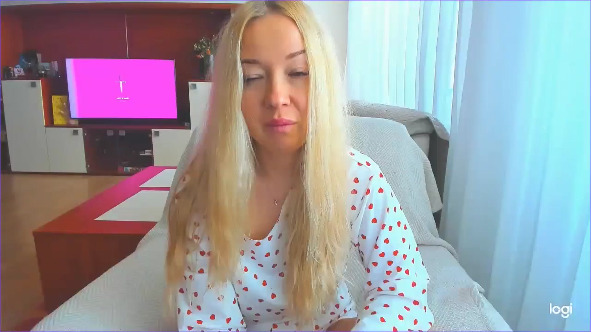 Gallery image thumbnail from FlamingoDream's myfreecams stream on, 04/25/2025, 14:32 image 5 of 20
