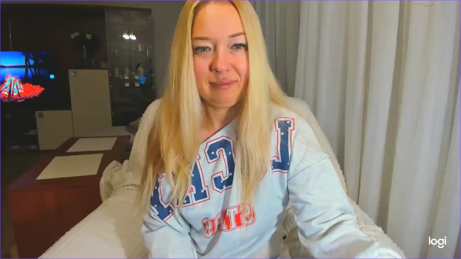 Gallery image thumbnail from FlamingoDream's myfreecams stream on, 04/28/2025, 21:19 image 13 of 20