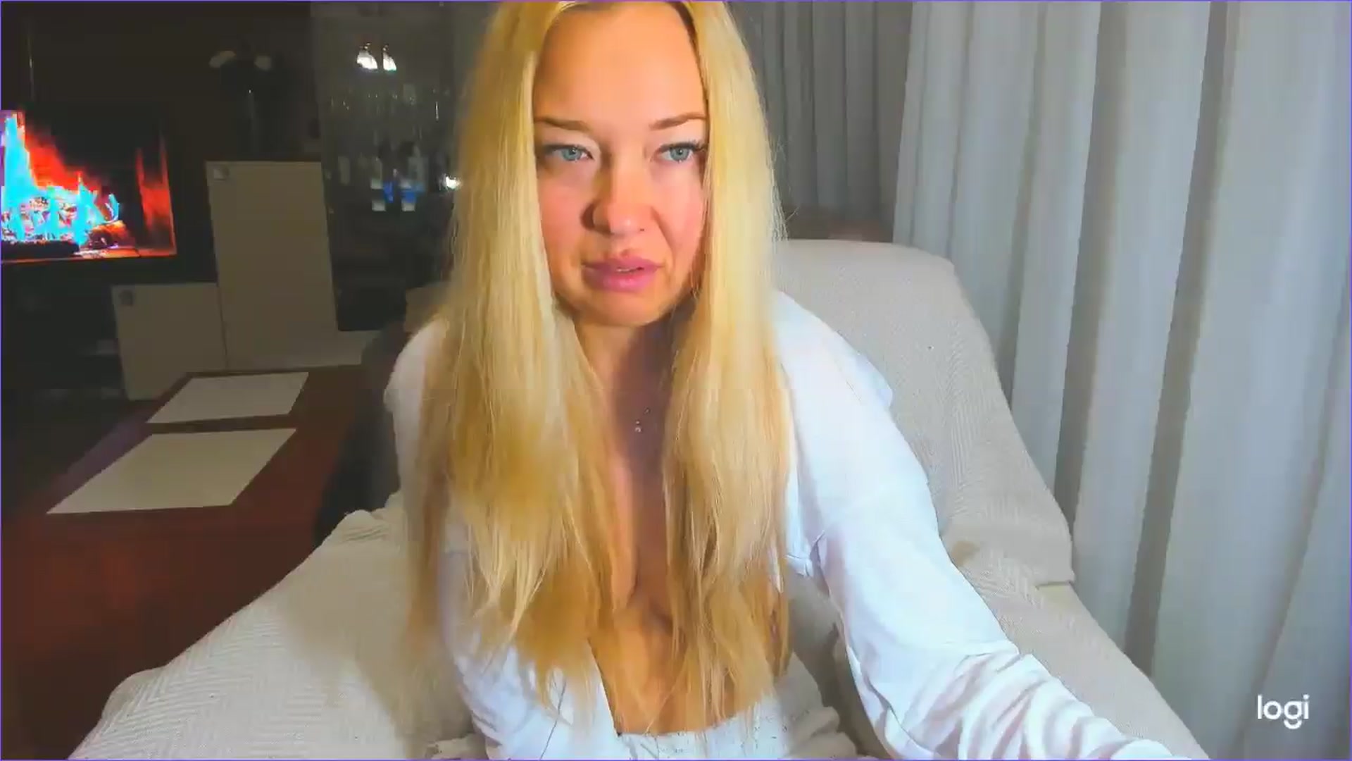 Gallery image thumbnail from FlamingoDream's myfreecams stream on, 04/29/2025, 23:16 image 17 of 20