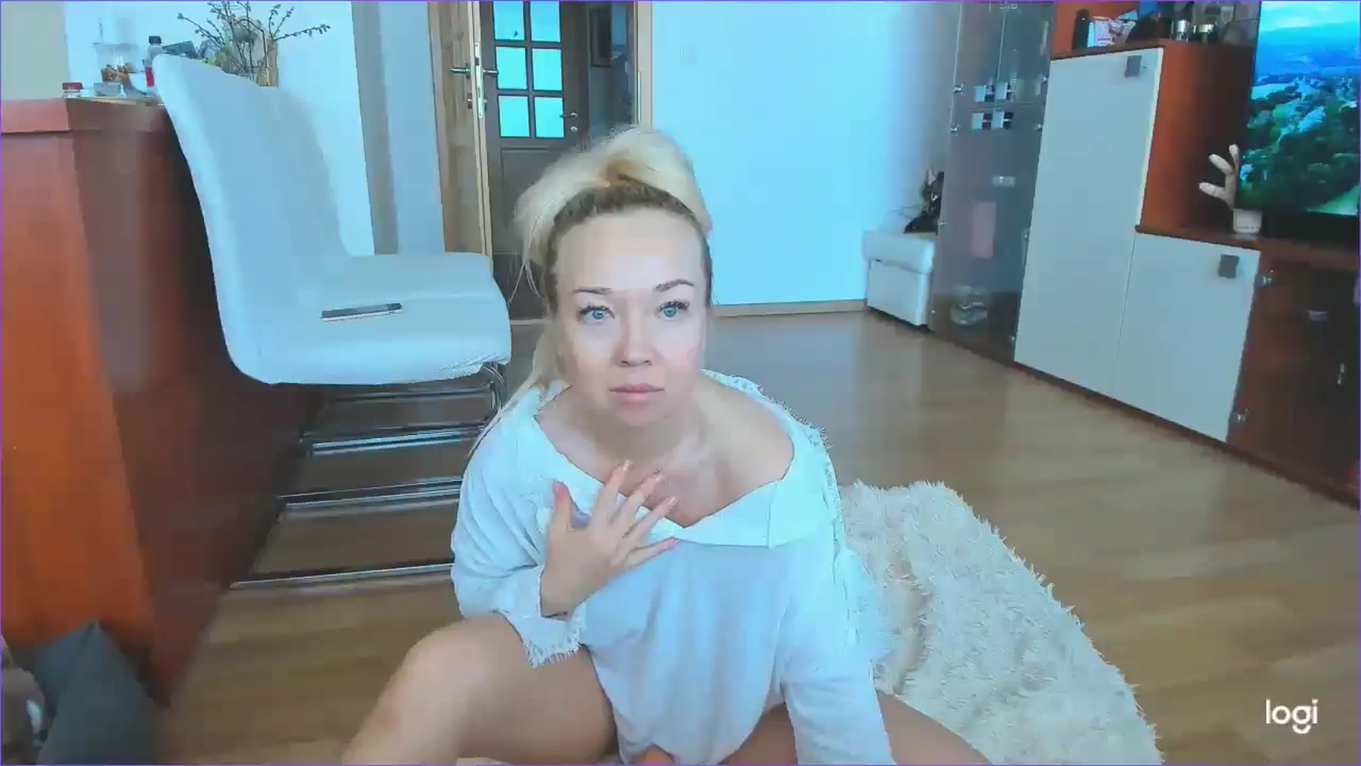 Gallery image thumbnail from FlamingoDream's myfreecams stream on, 05/01/2025, 14:21 image 2 of 20